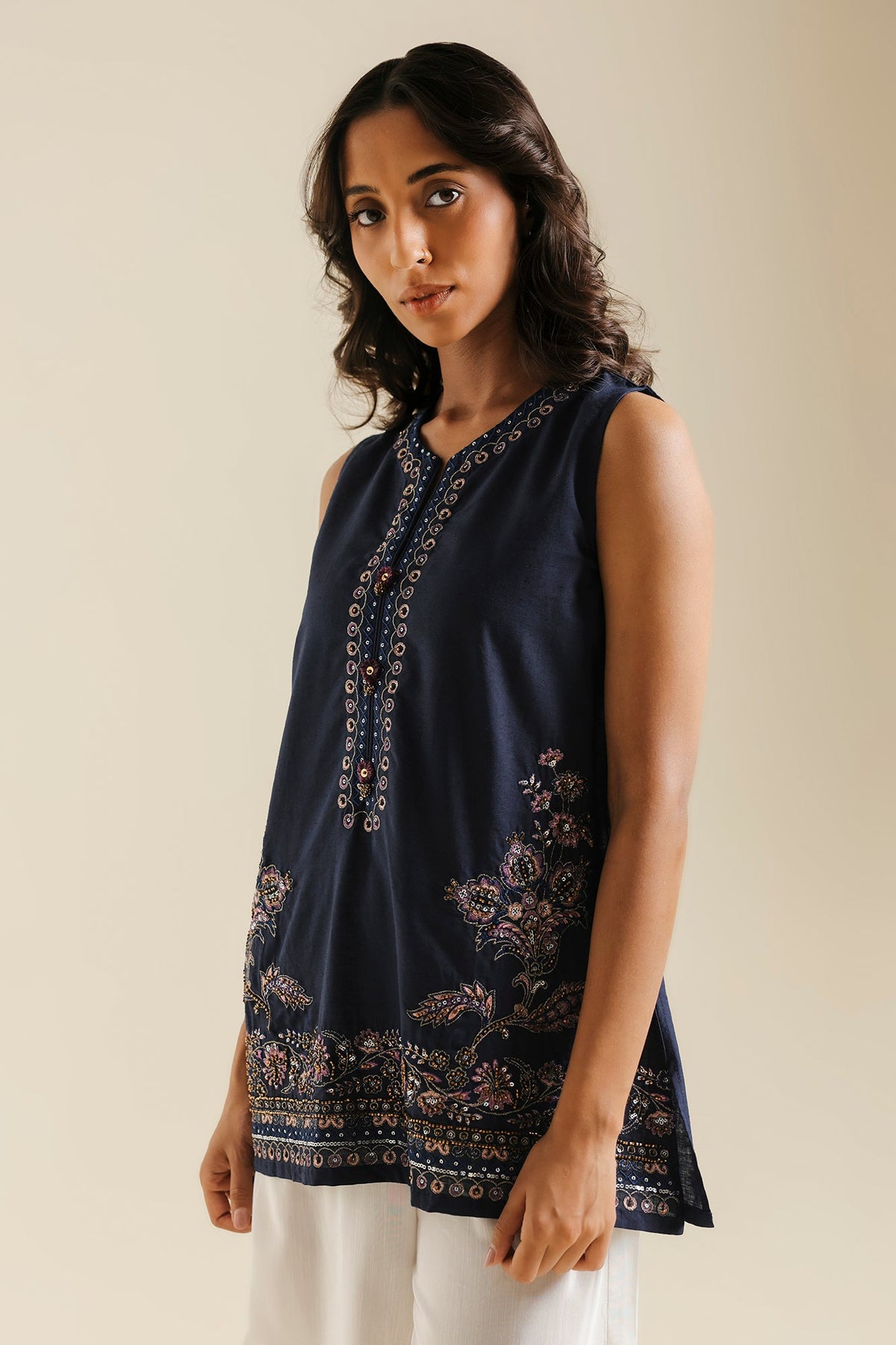 EMBROIDERED KURTI (E0887/119/619)