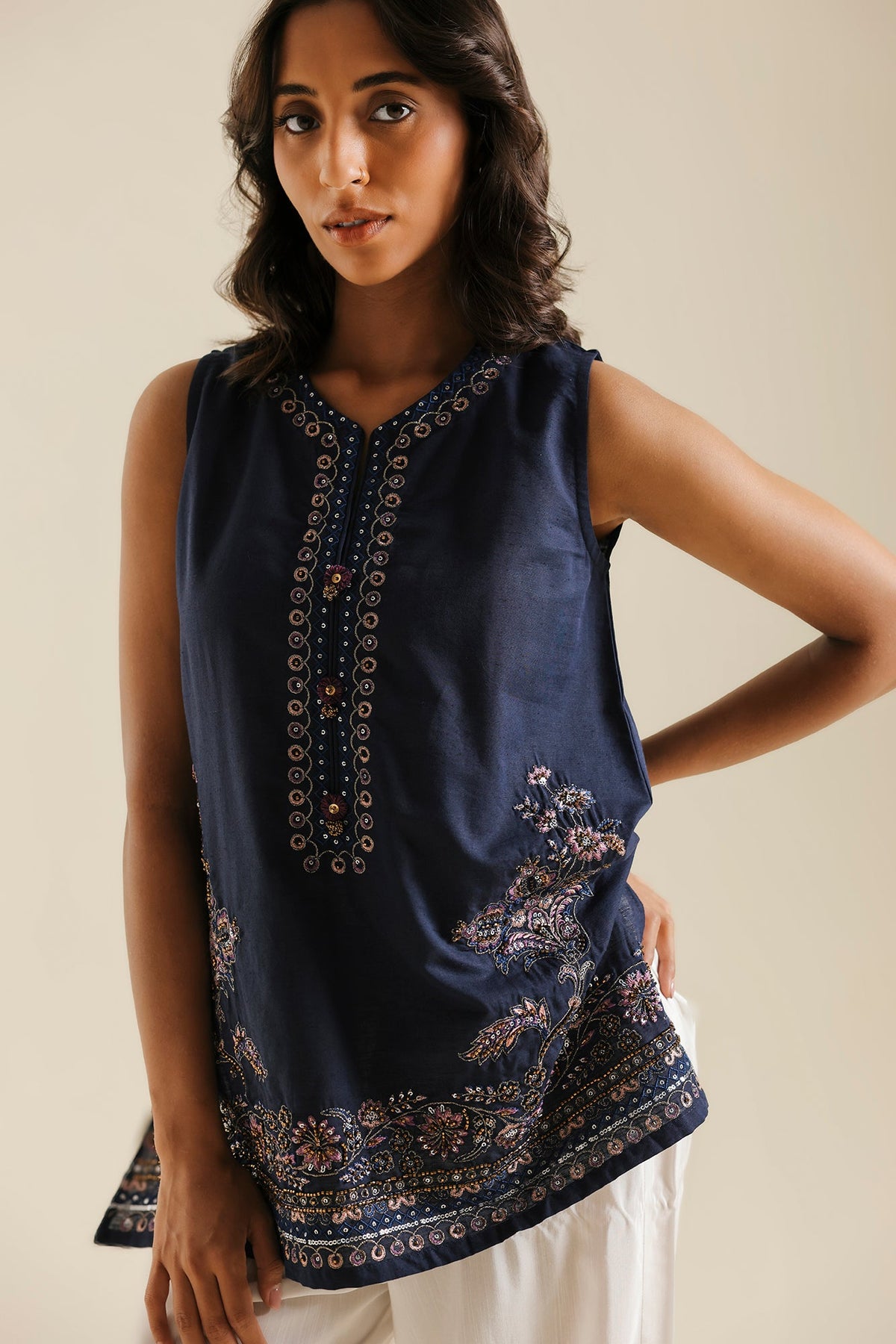 EMBROIDERED KURTI (E0887/119/619)