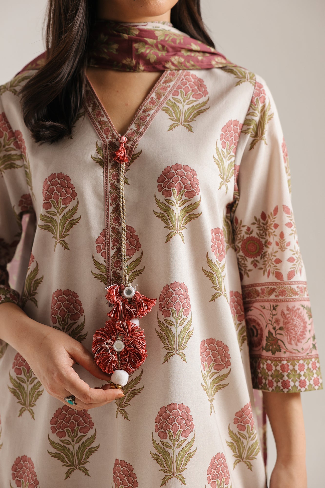 Embroidered Suit (E0887/202/003)