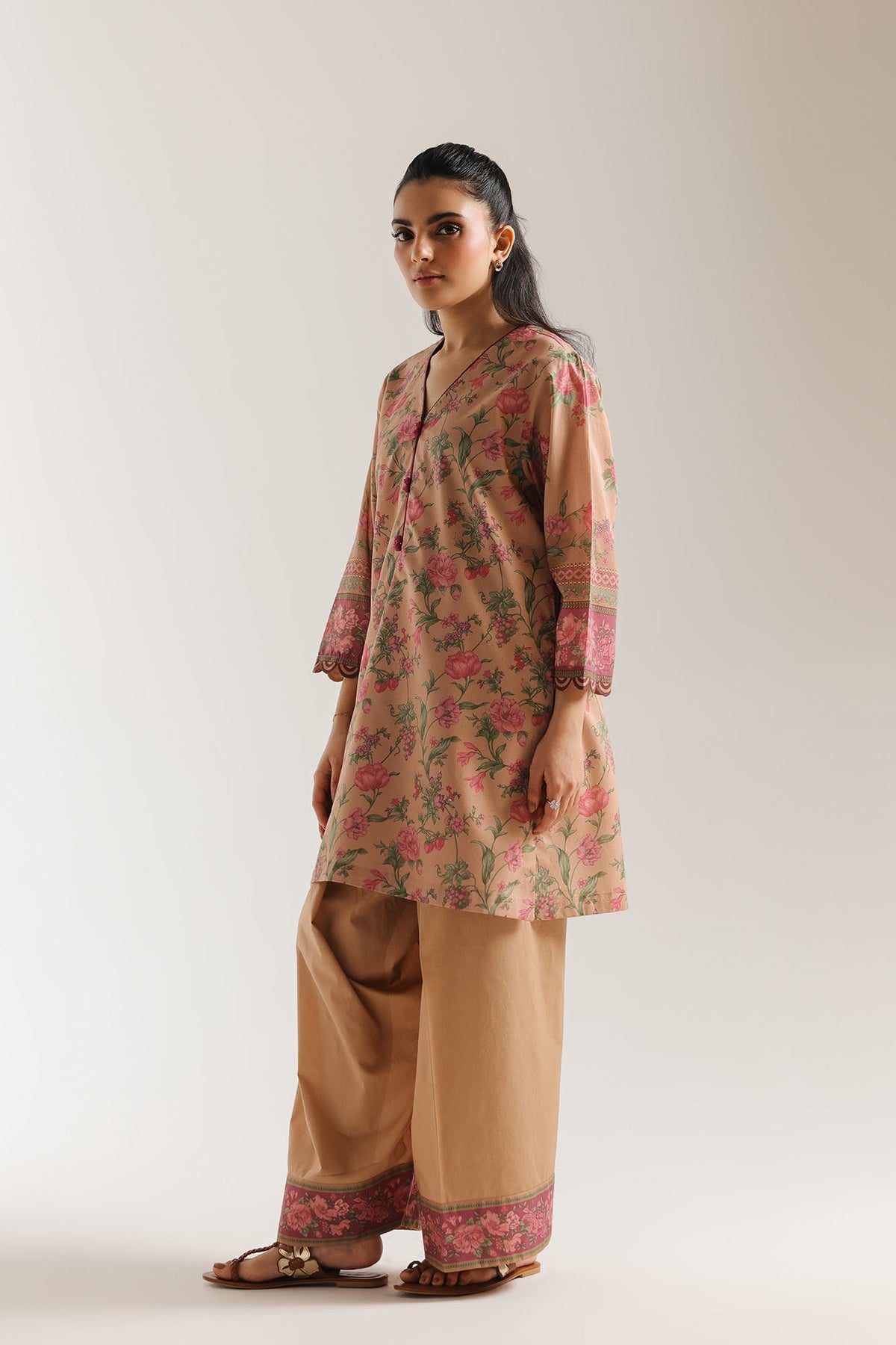 EMBROIDERED SUIT (E0888/202/813)