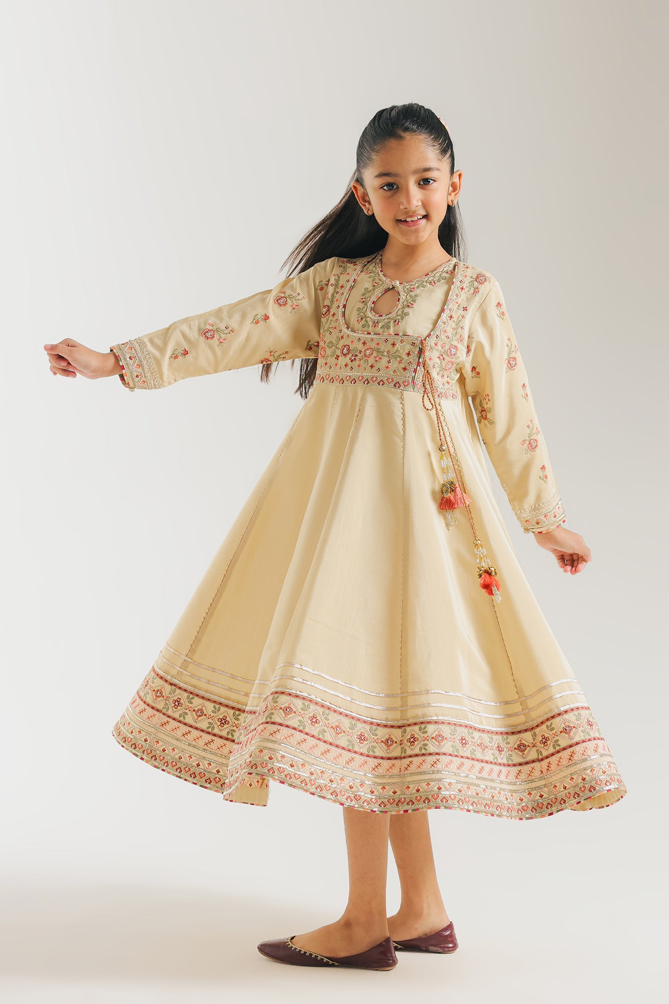 EMBROIDERED DRESS (E0908/404/226 E0908/304/226)