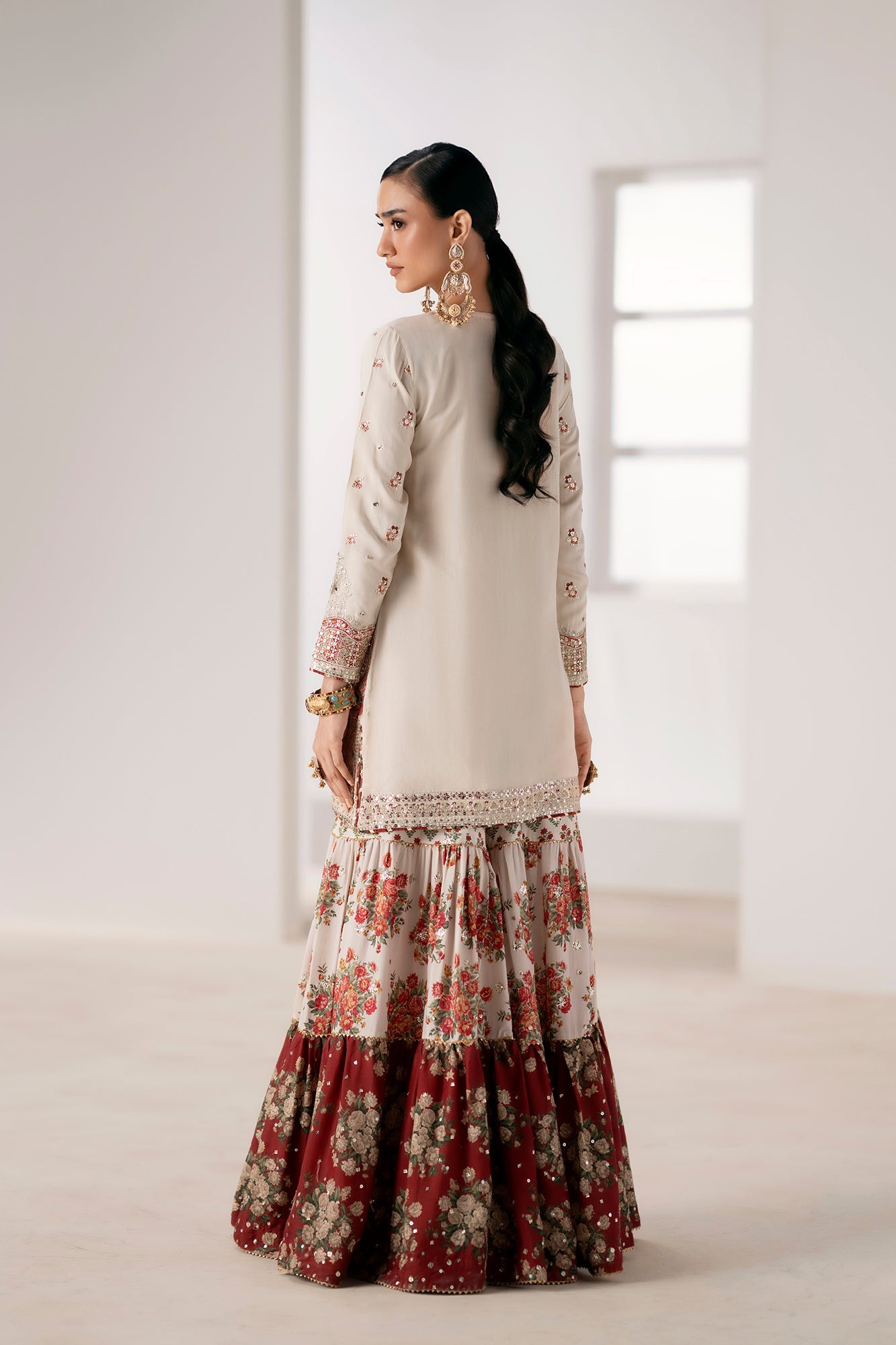 EMBROIDERED SUIT (E0916/104/002)
