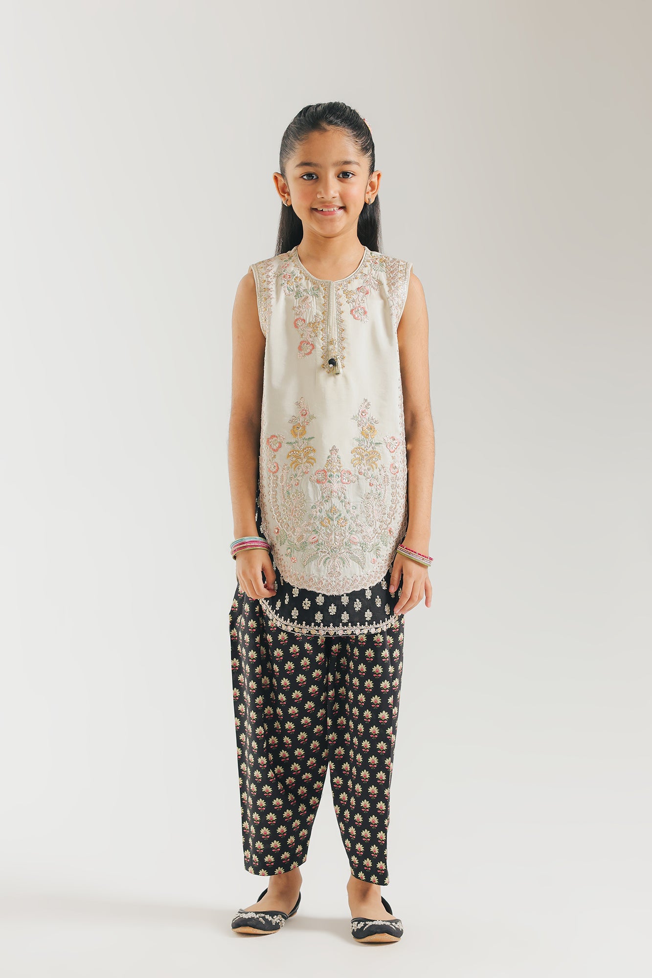 EMBROIDERED SUIT (E0931/404/003 E0931/304/003)