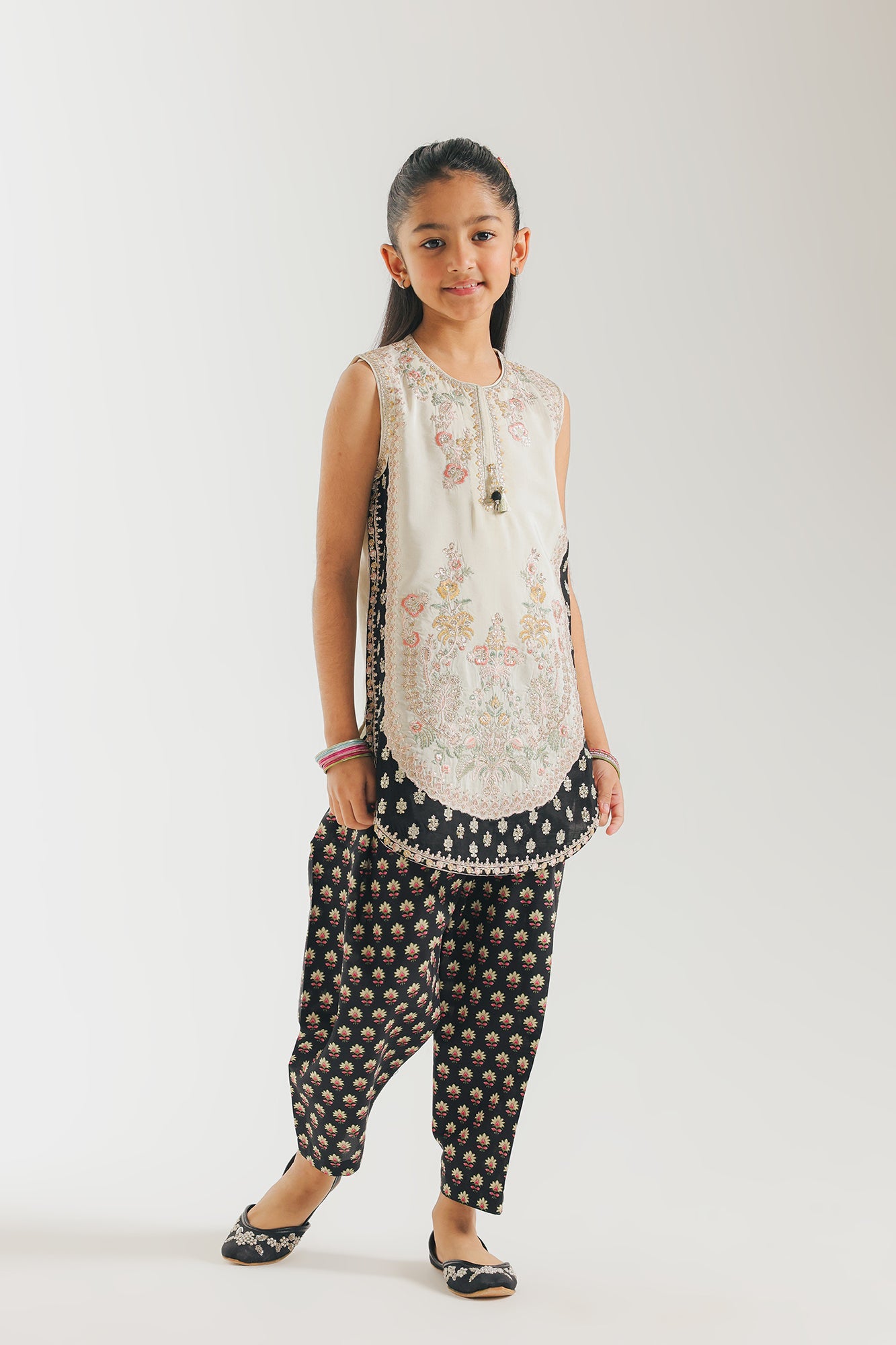 EMBROIDERED SUIT (E0931/404/003 E0931/304/003)