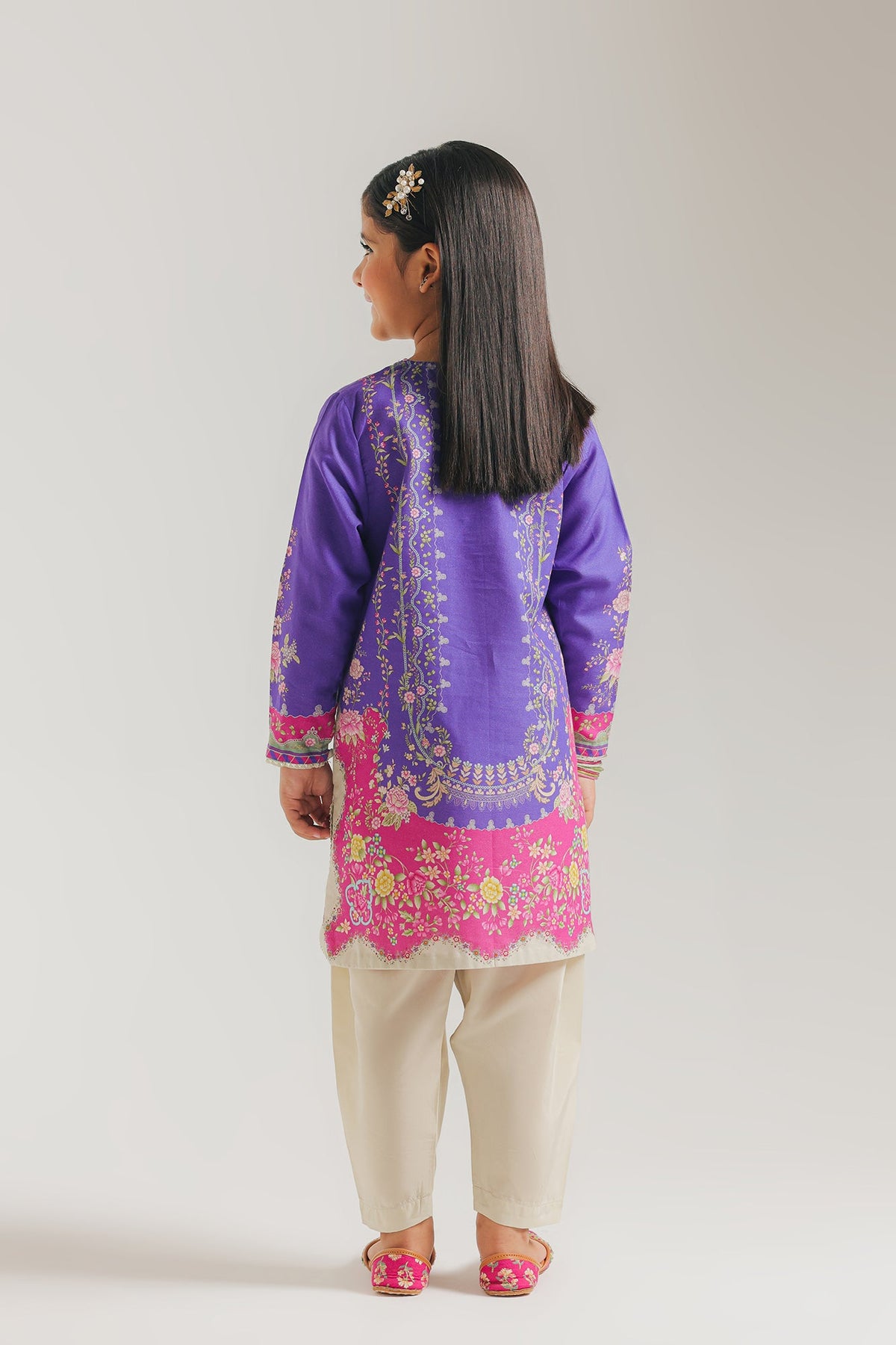EMBROIDERED SUIT (E0932/404/508 E0932/304/508)
