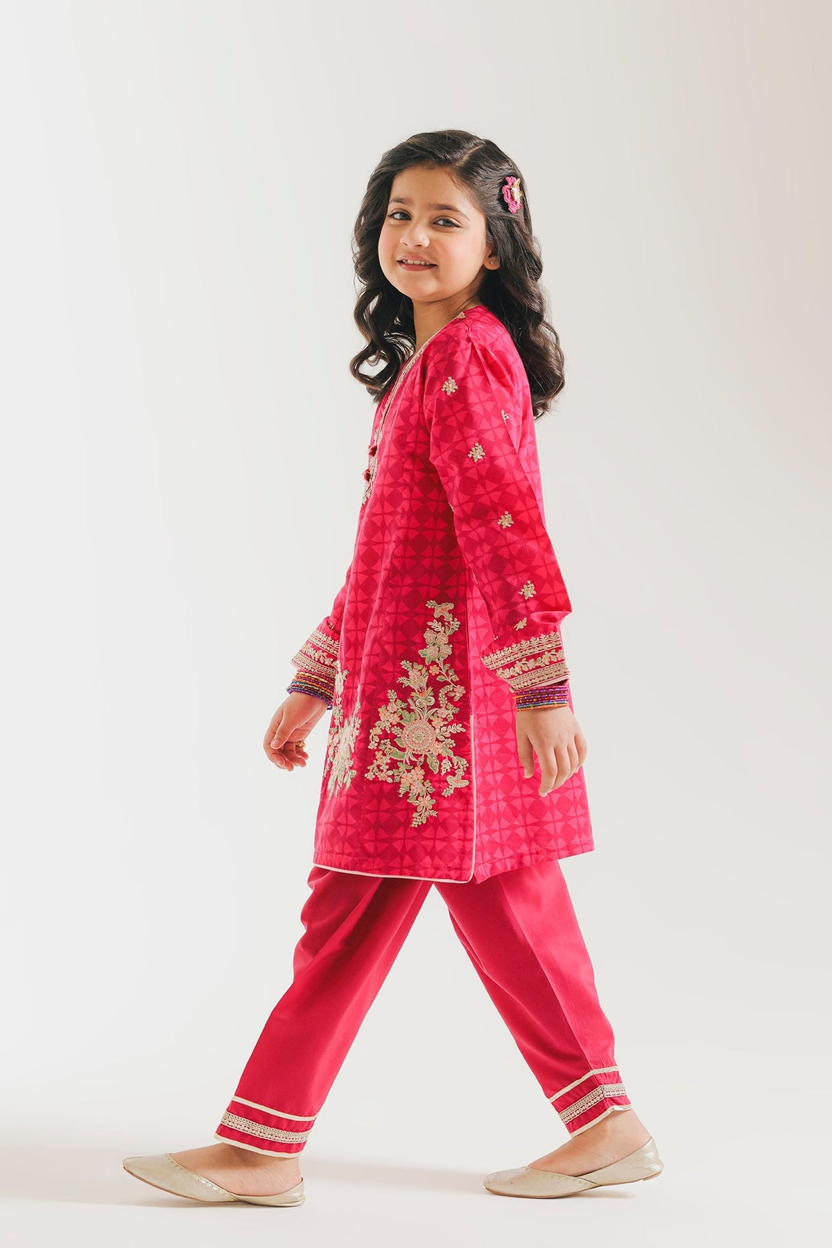 EMBROIDERED SUIT (E0938/404/406 E0938/304/406)