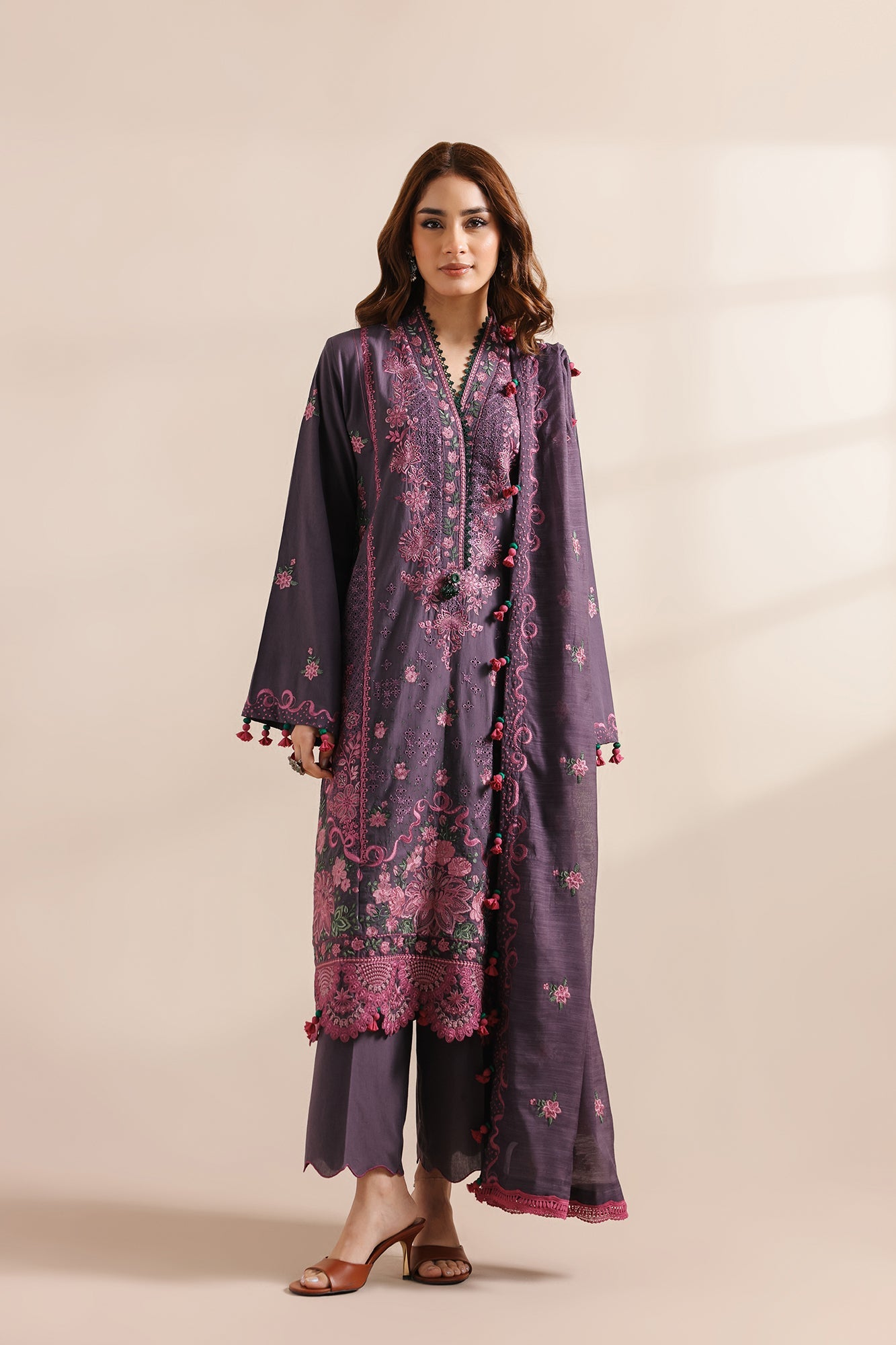 https://cdn.shopify.com/s/files/1/2290/7917/files/E0947-203-508_1.jpg?v=1767954366