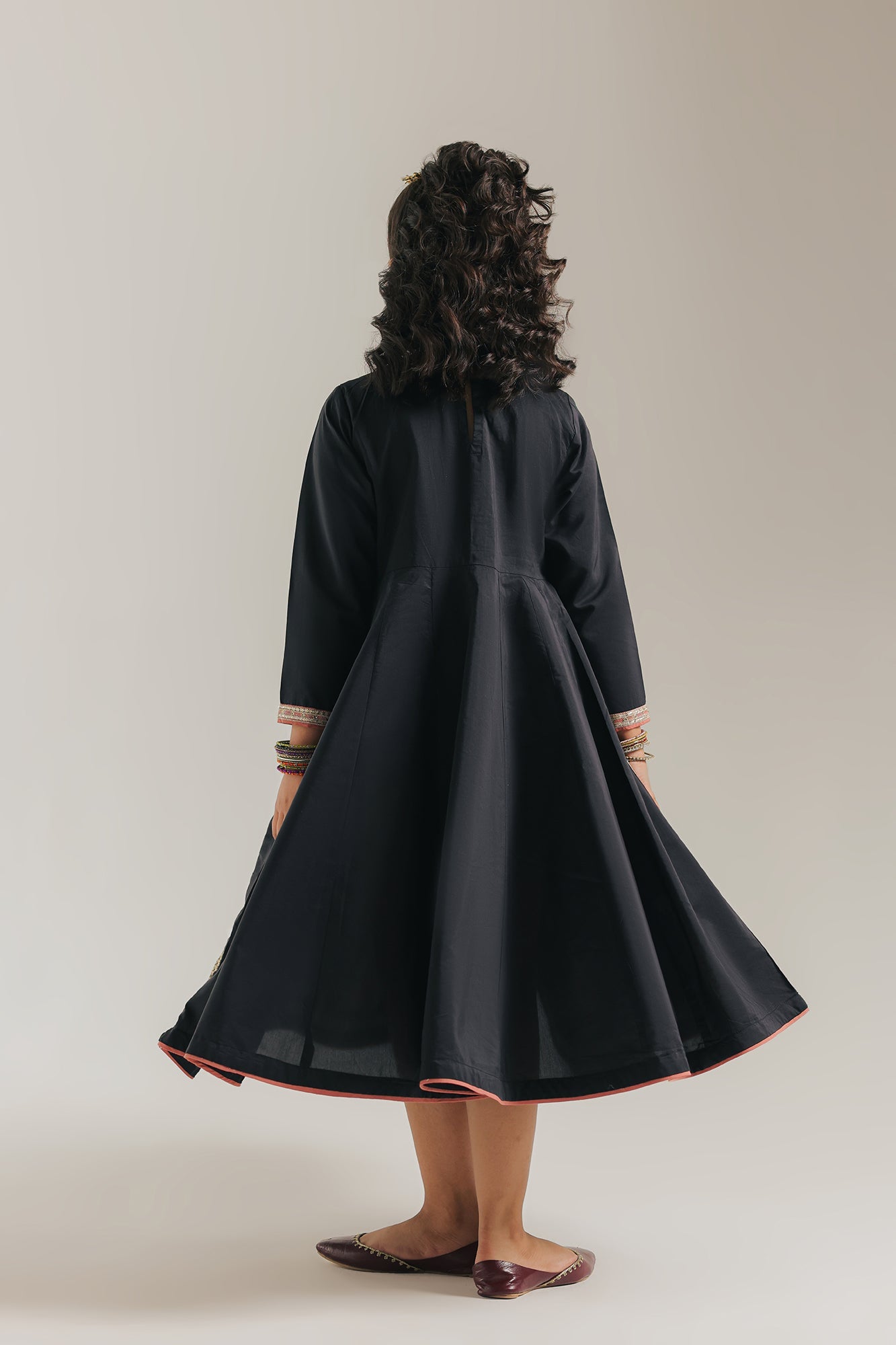 https://cdn.shopify.com/s/files/1/2290/7917/files/E0947-404-901_2.jpg?v=1776834476