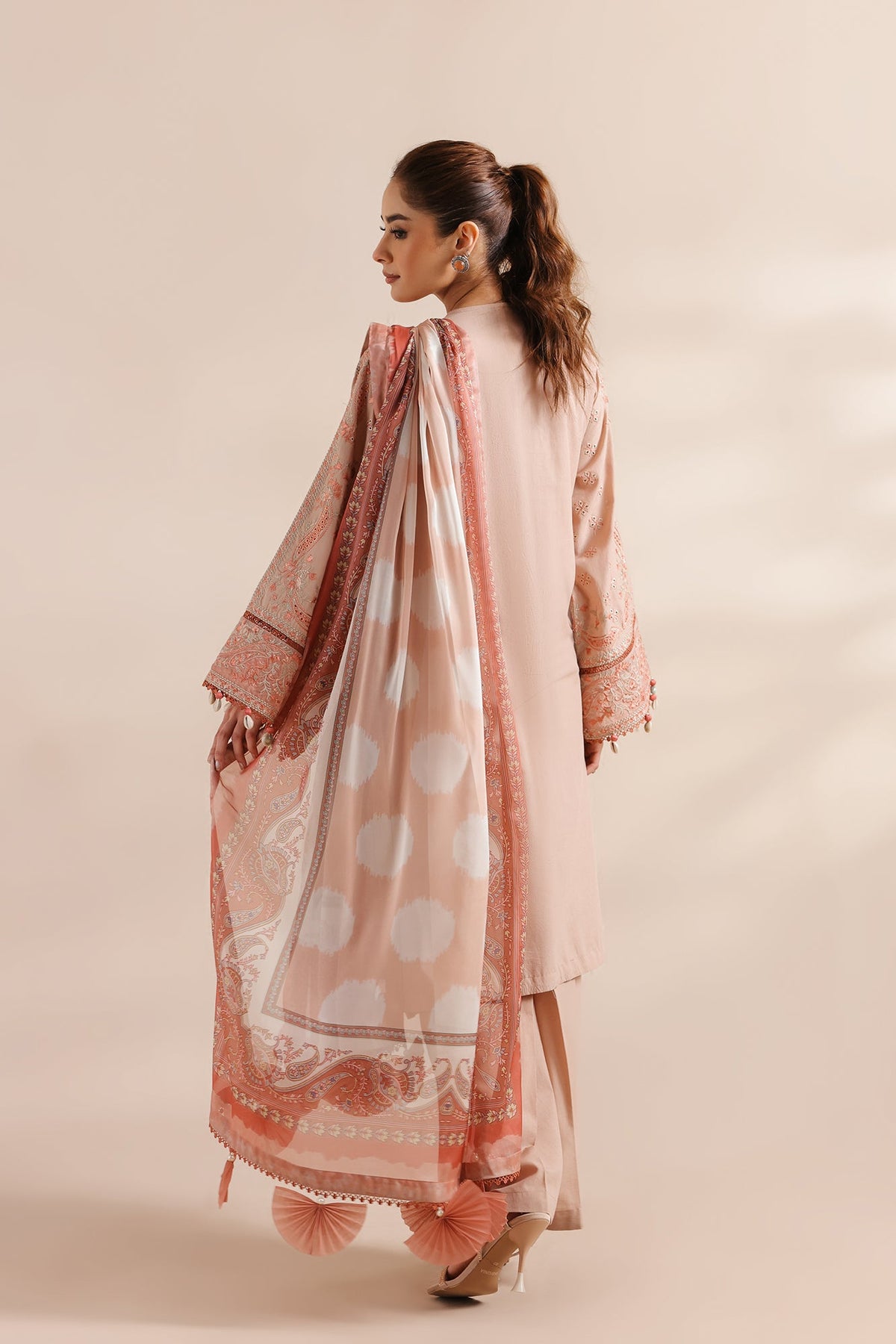 EMBROIDERED SUIT (E0949/203/216)