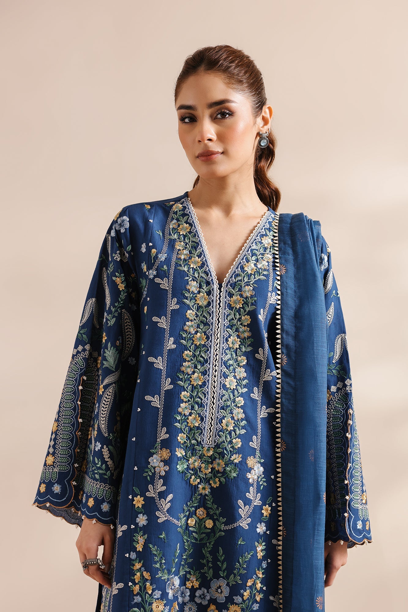 https://cdn.shopify.com/s/files/1/2290/7917/files/E0954-203-624_4.jpg?v=1767954637