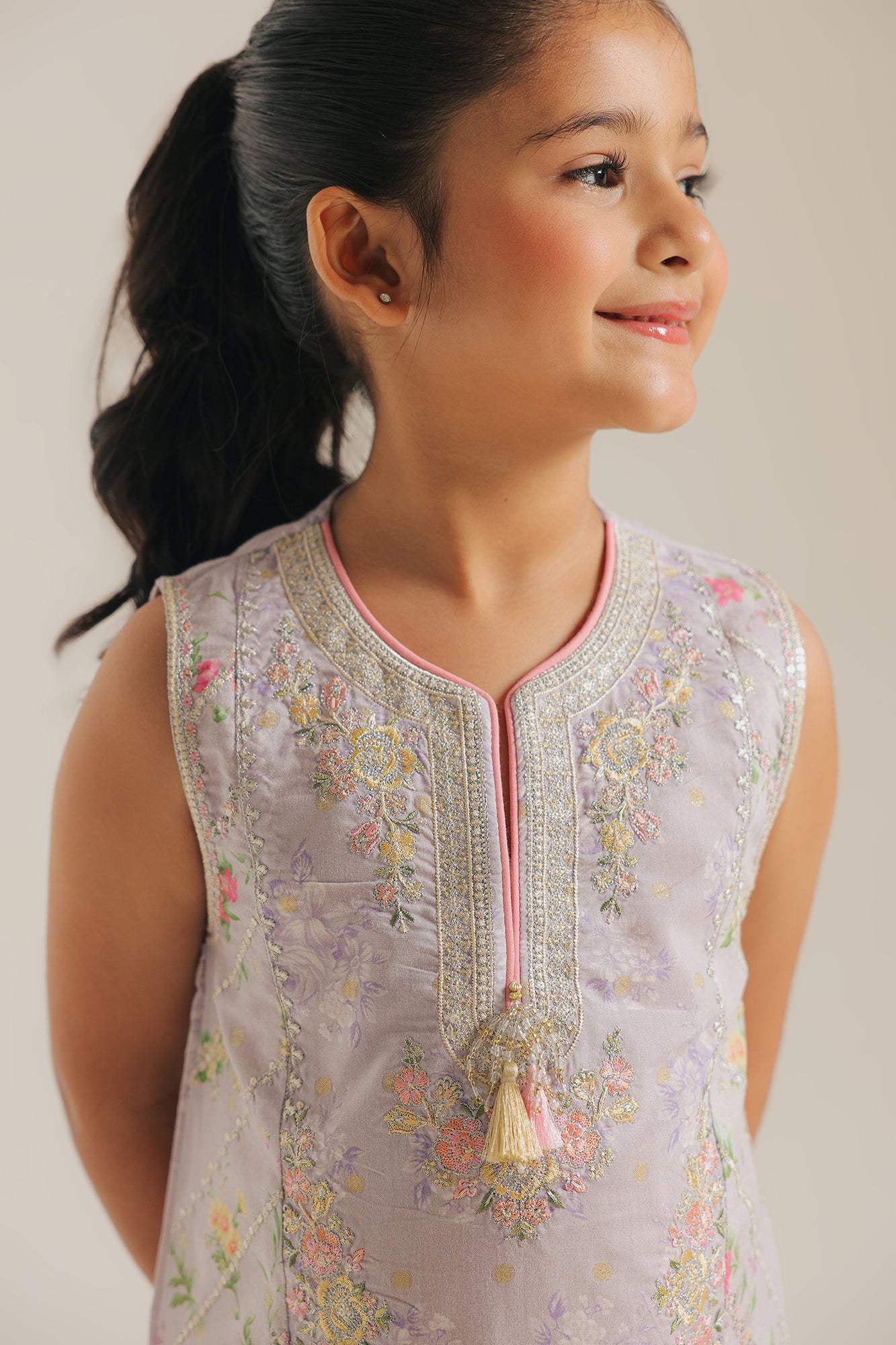 EMBROIDERED SUIT (E0954/404/515 E0954/304/515)