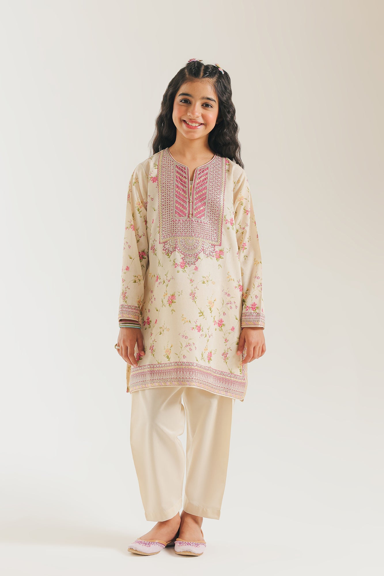 EMBROIDERED SUIT (E0959/404/004 E0959/304/004)
