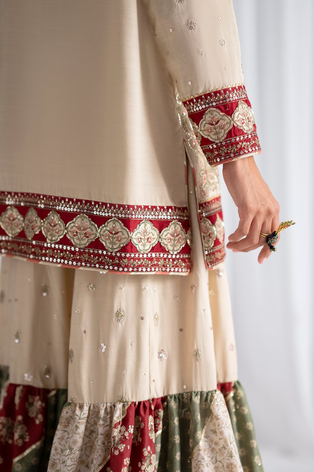 Embroidered Suit (E0967/104/006)