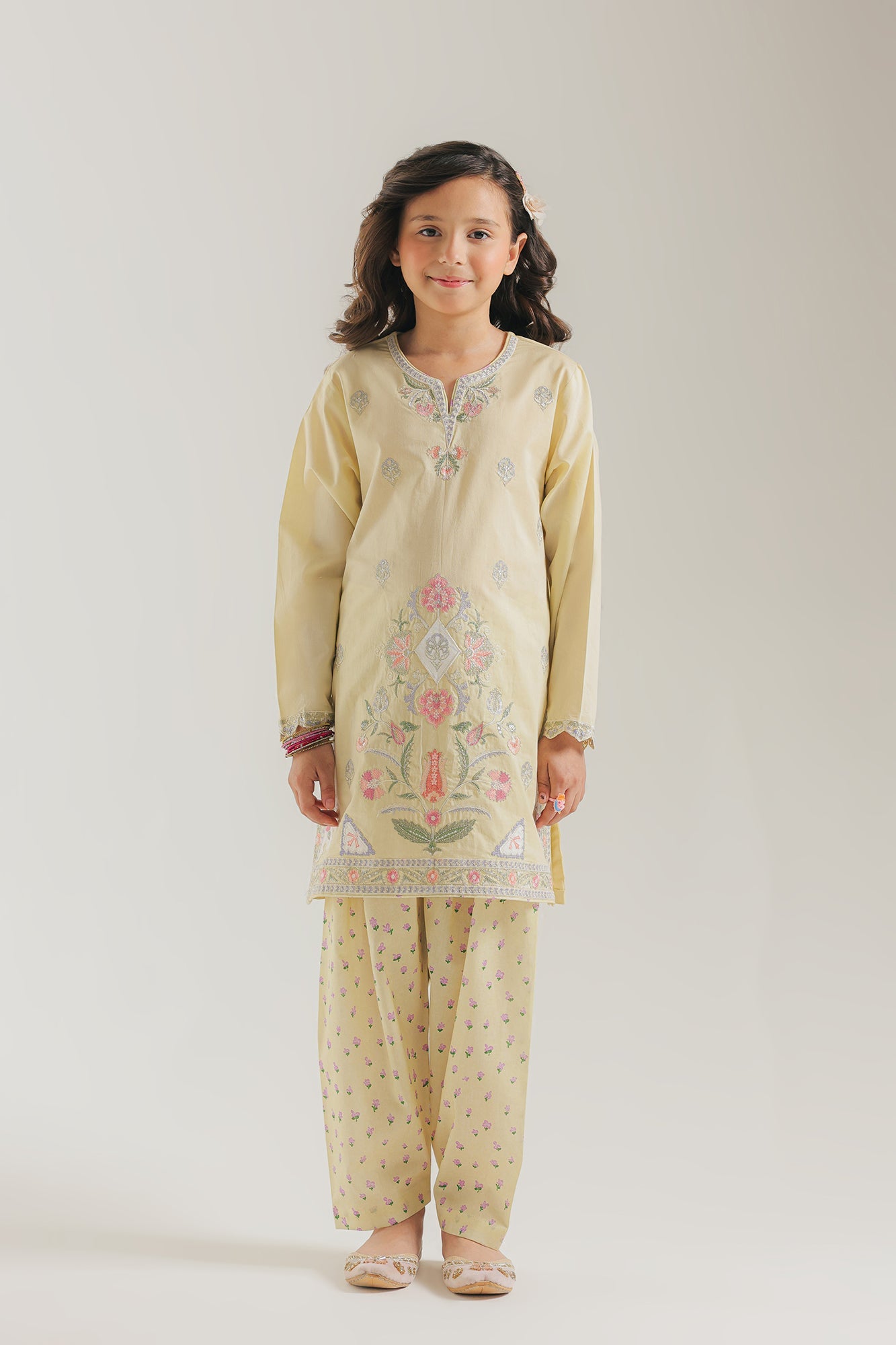 EMBROIDERED SUIT (E0972/404/227)