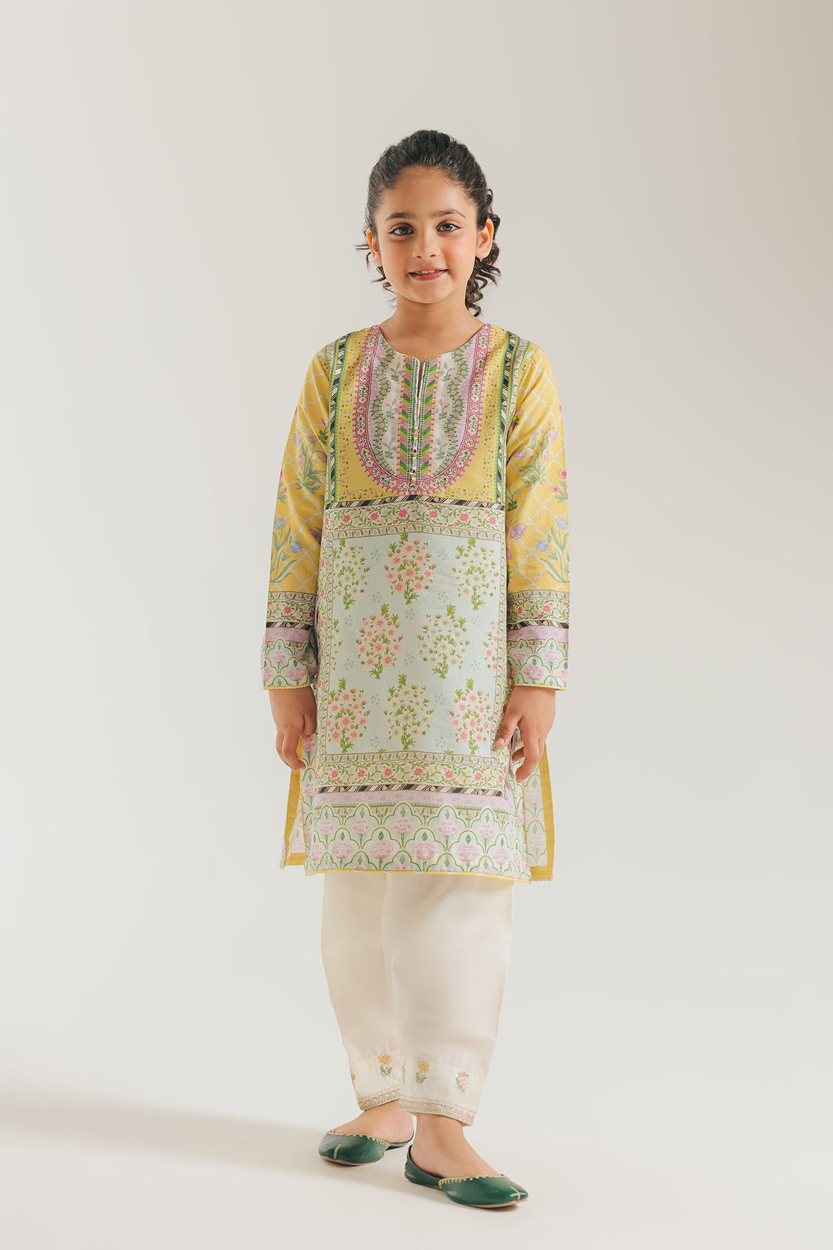 EMBROIDERED SUIT (E0975/404/112 E0975/304/112)