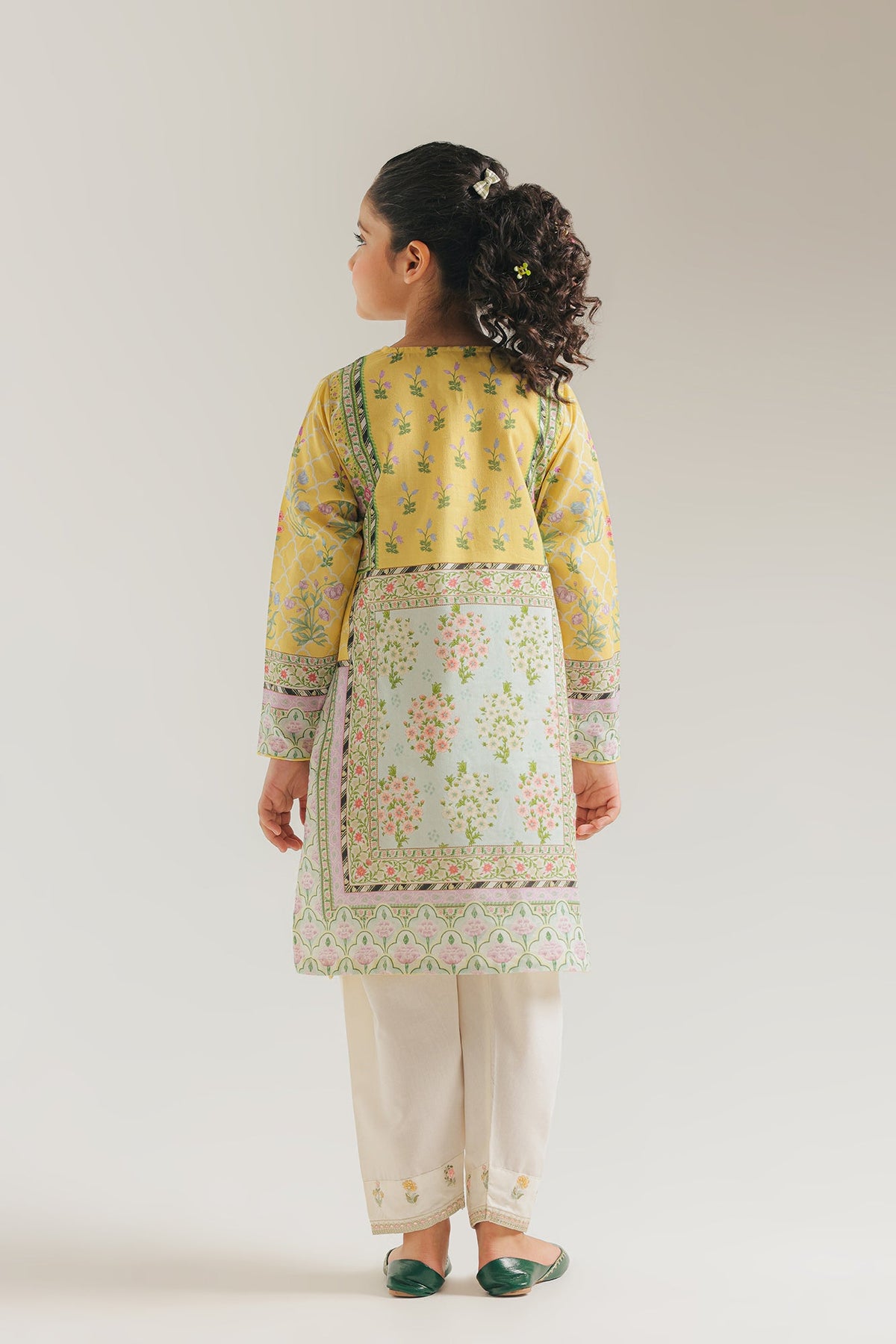 EMBROIDERED SUIT (E0975/404/112 E0975/304/112)