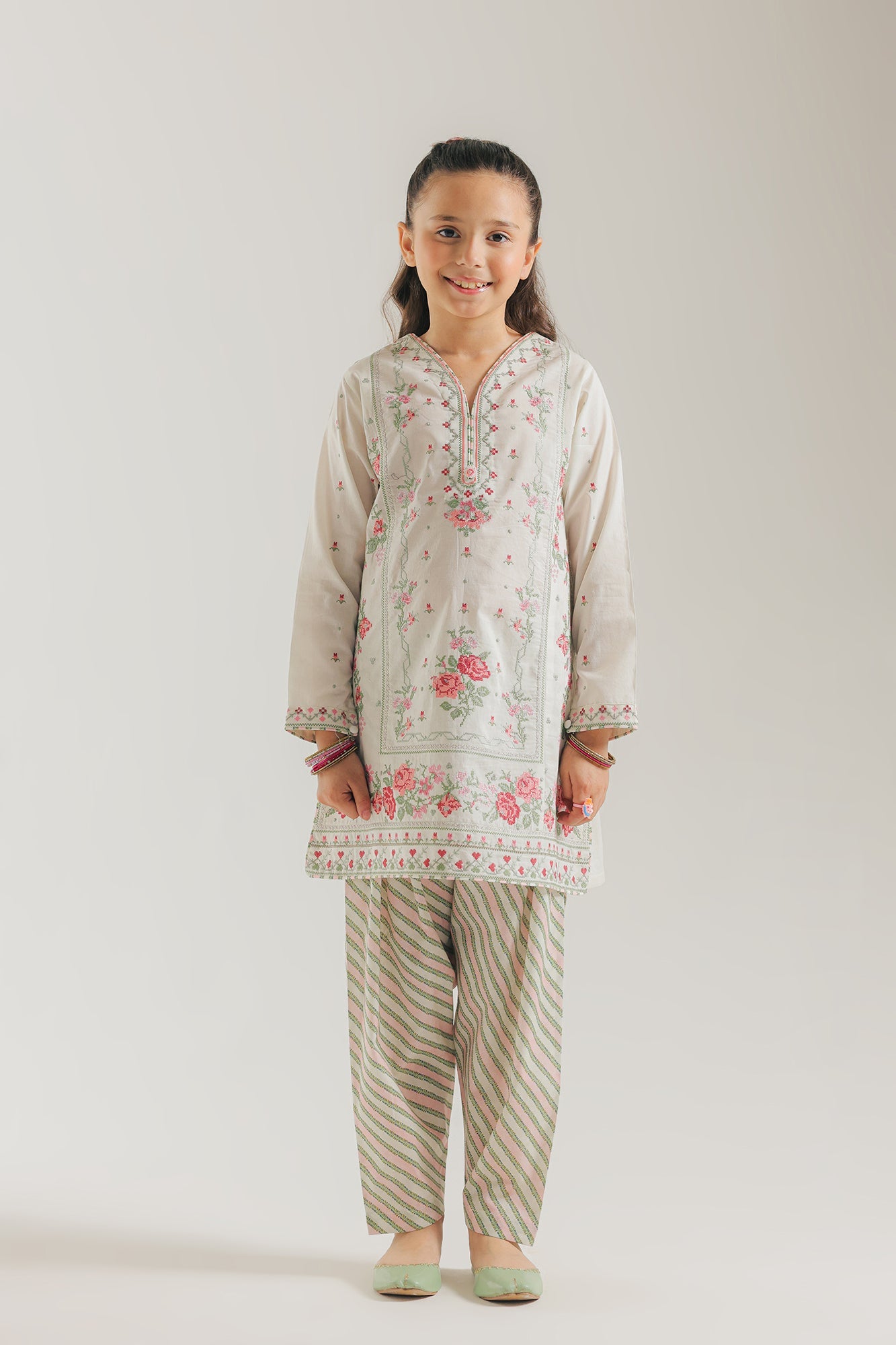 EMBROIDERED SUIT (E0983/404/004 E0983/304/004)
