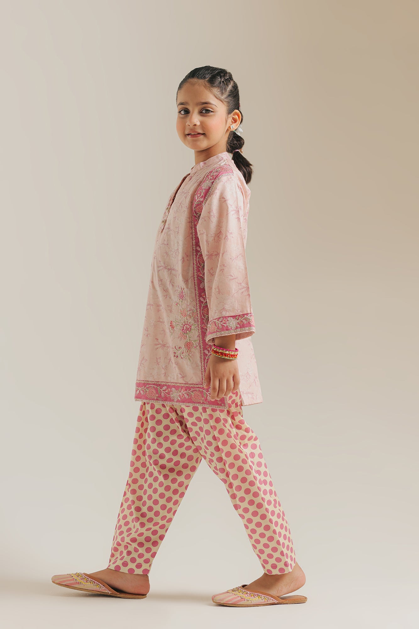 EMBROIDERED SUIT (E0984/404/315 E0984/304/315)