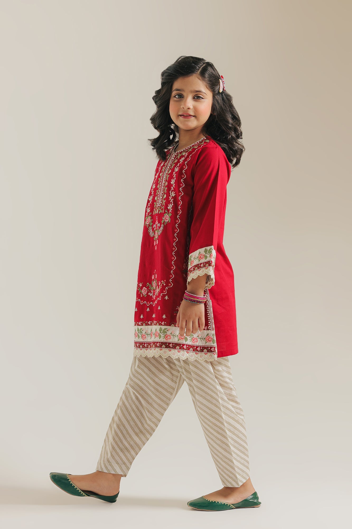 EMBROIDERED SUIT (E0988/404/416 E0988/304/416)