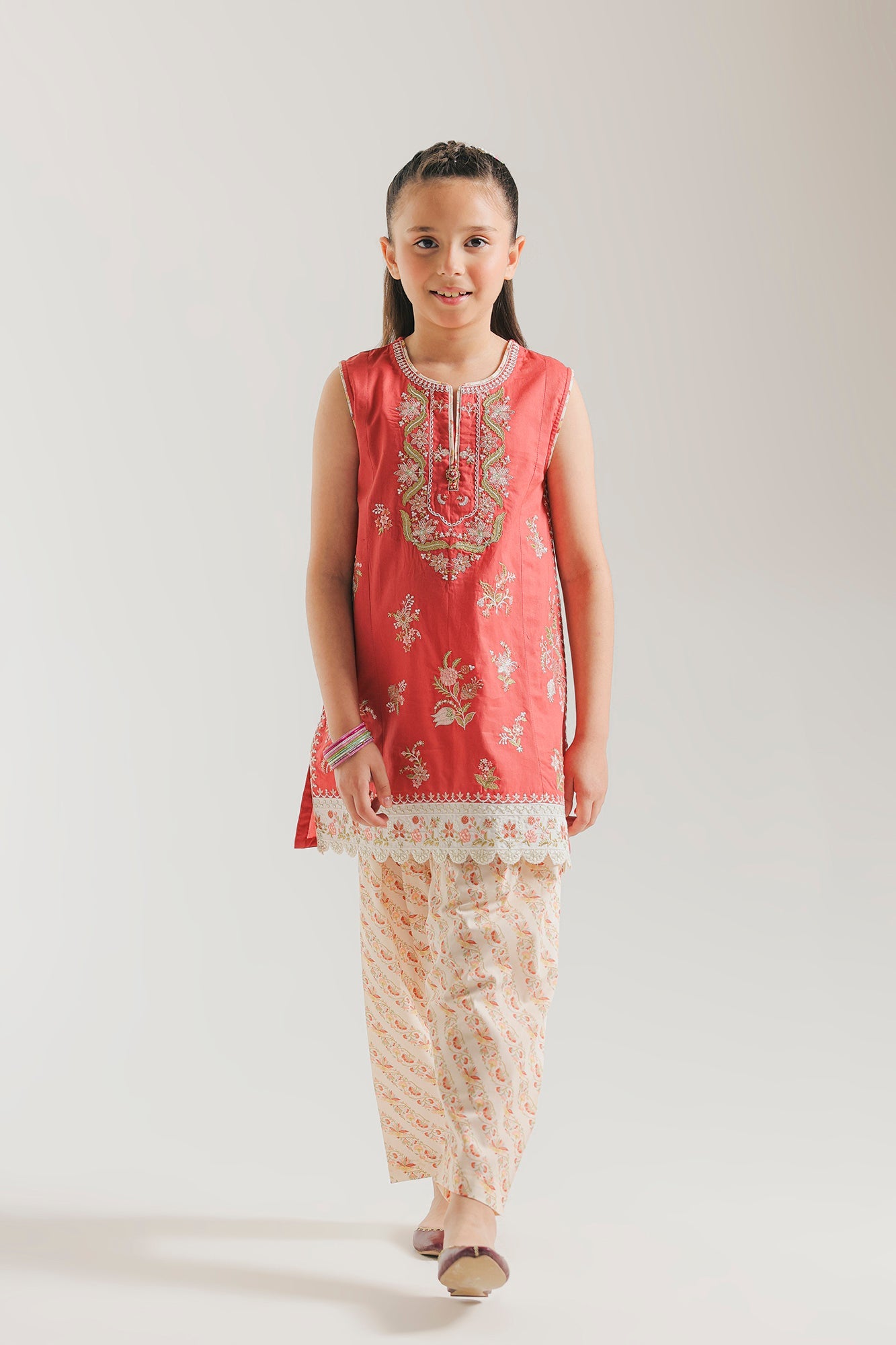 EMBROIDERED SUIT (E0990/404/311 E0990/304/311)