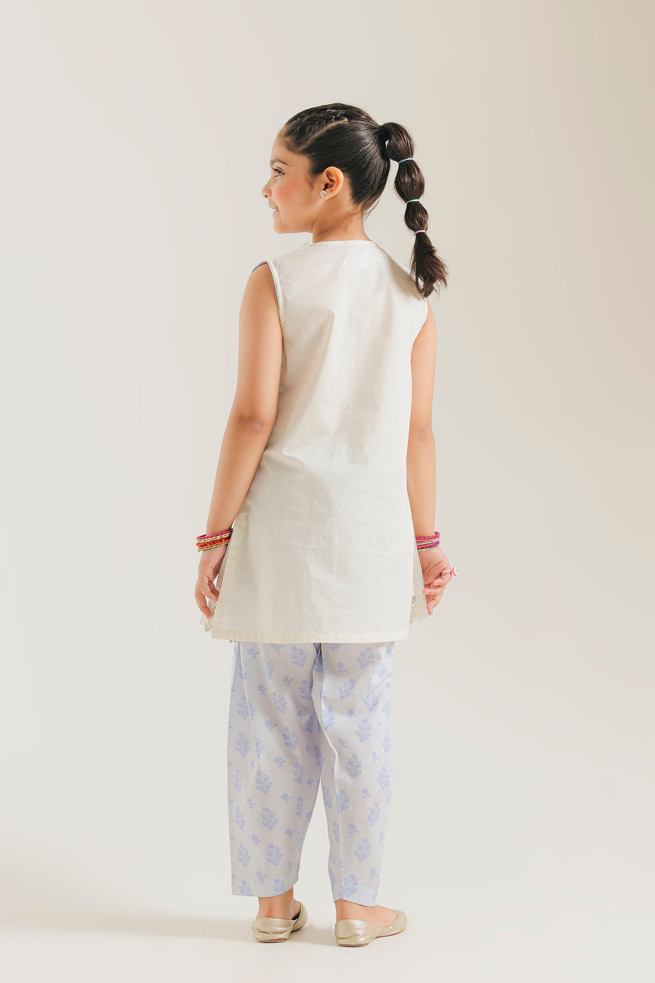 EMBROIDERED SUIT (E0993/404/003 E0993/304/003)