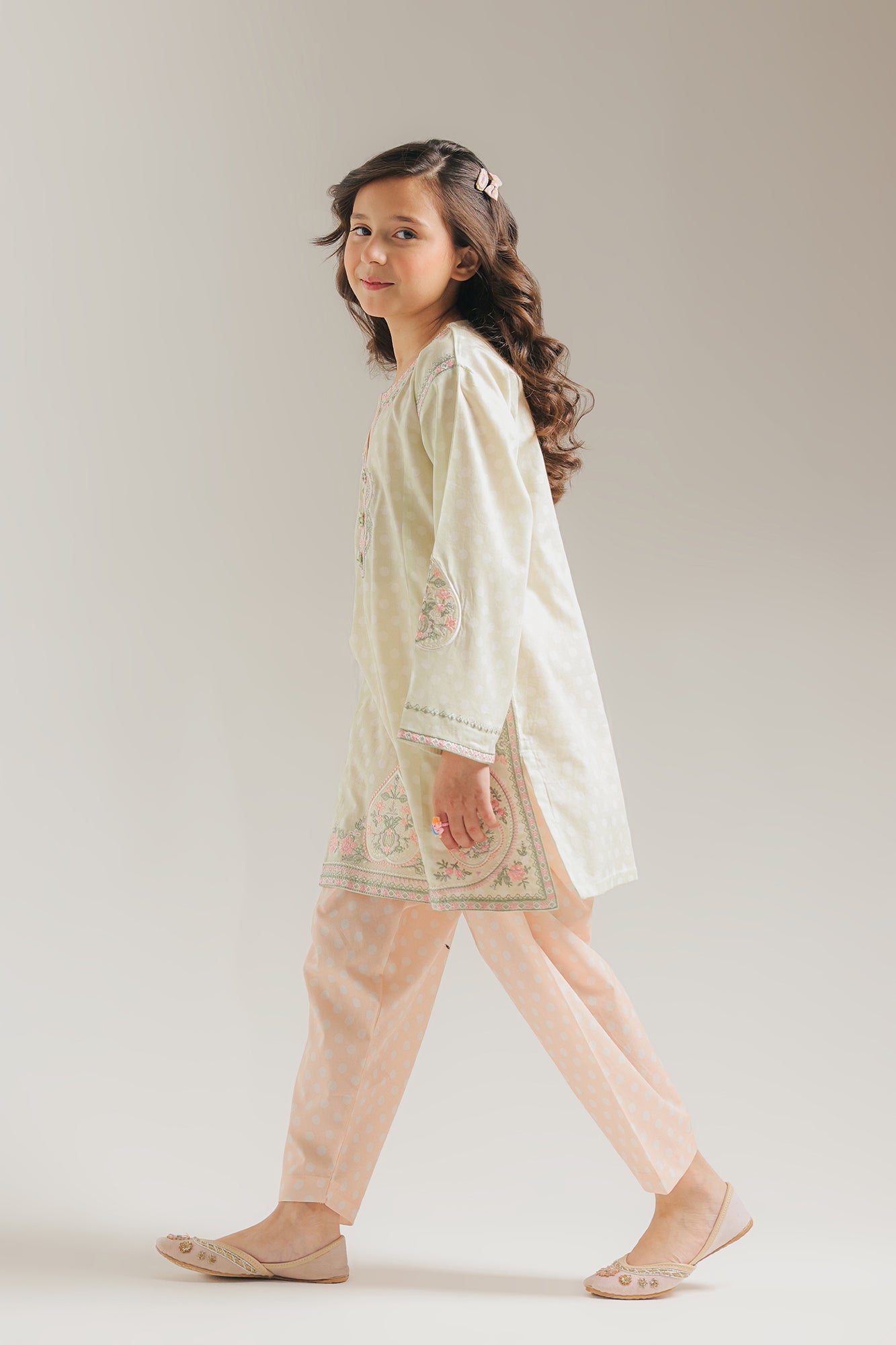 EMBROIDERED SUIT (E0994/404/720 E0994/304/720)