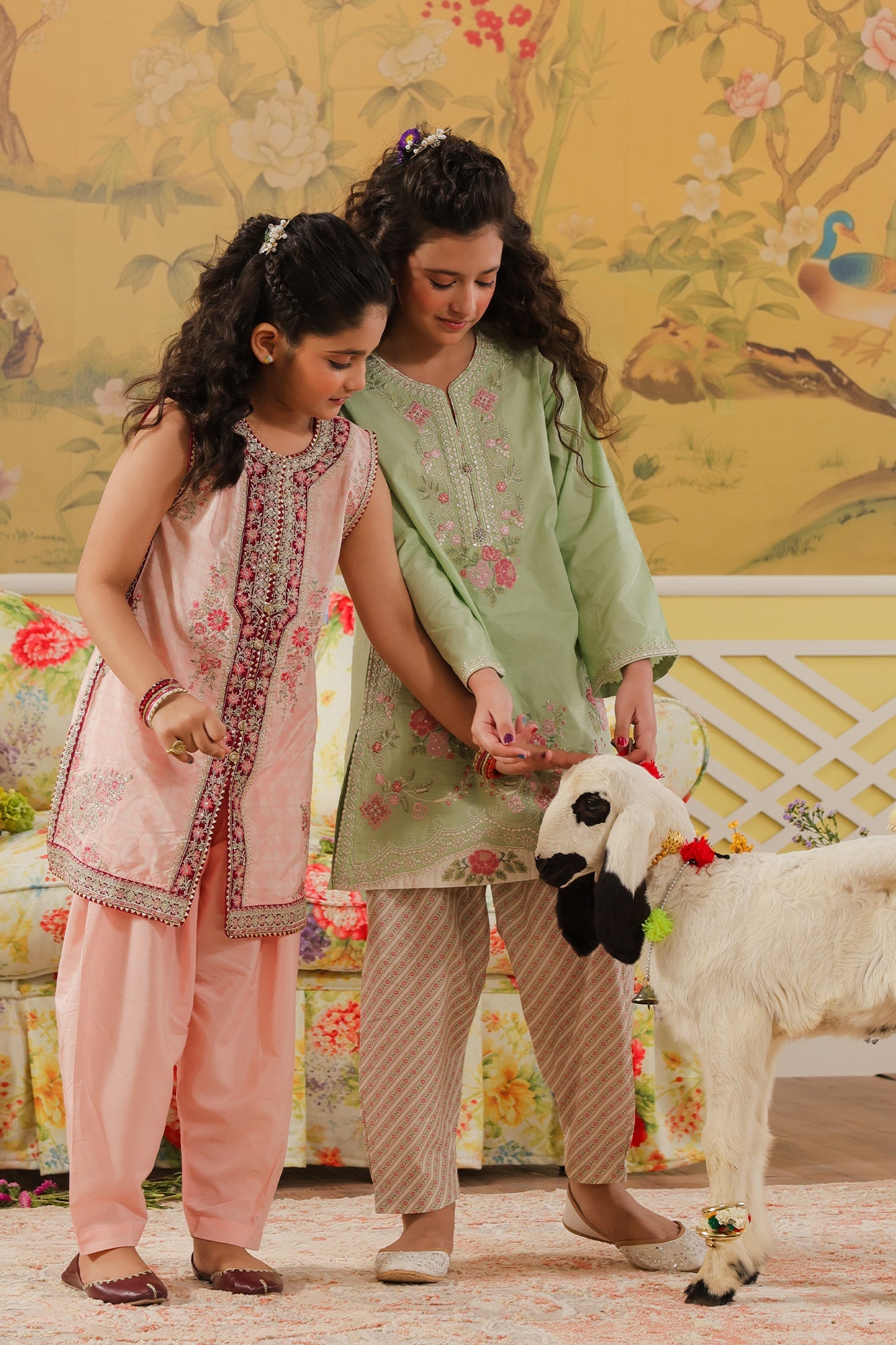 EMBROIDERED SUIT (E0939/404/314 E0939/304/314)