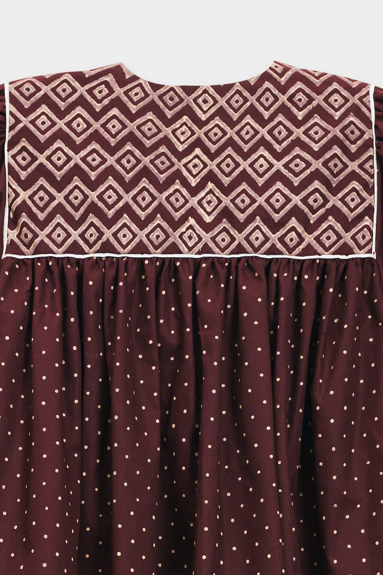 EMBROIDERED TOP (E1005/101/516)