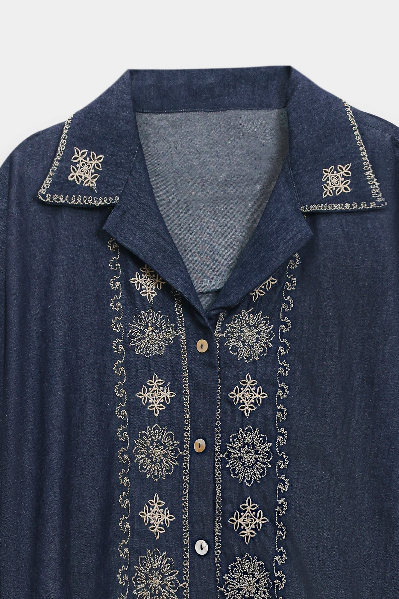 EMBROIDERED TOP (E1008/101/625)
