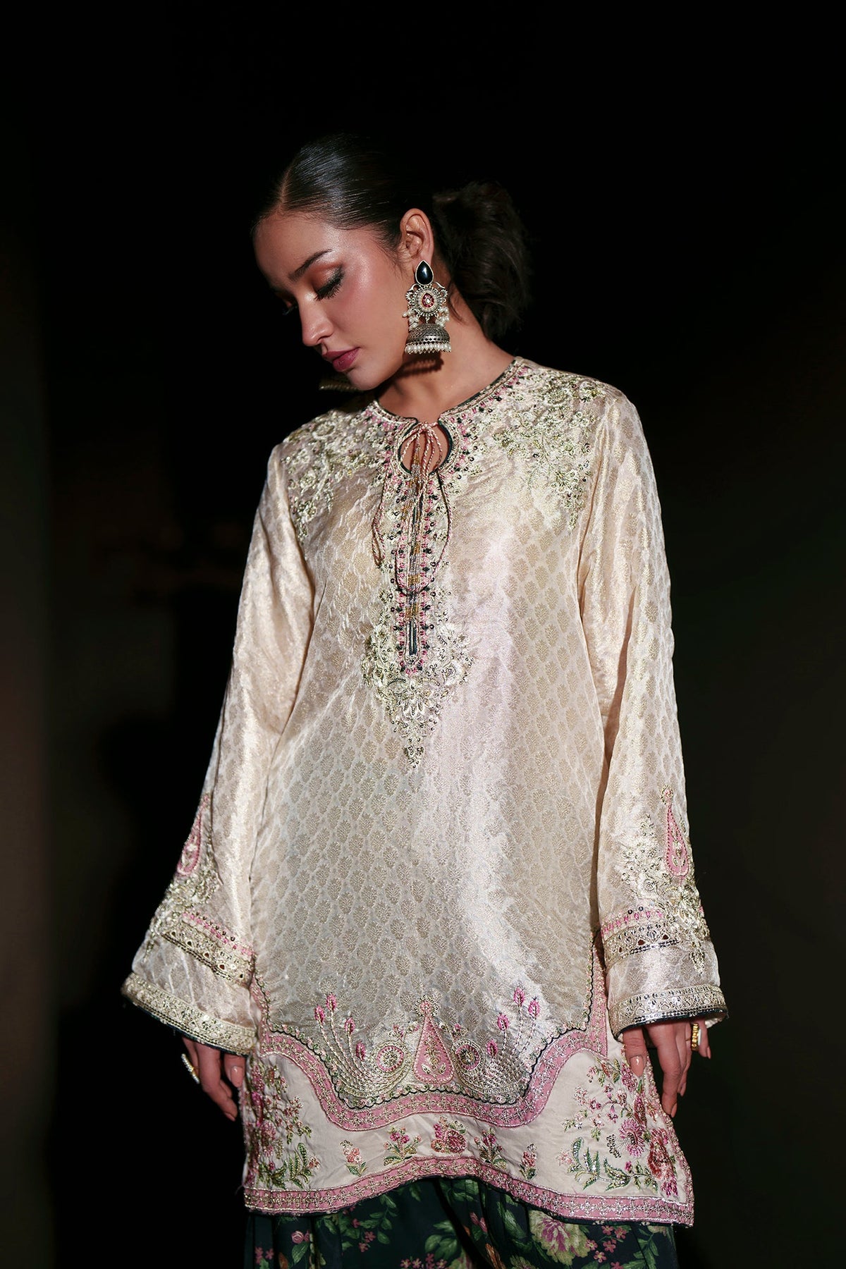 EMBROIDERED SUIT (E1014/104/002)