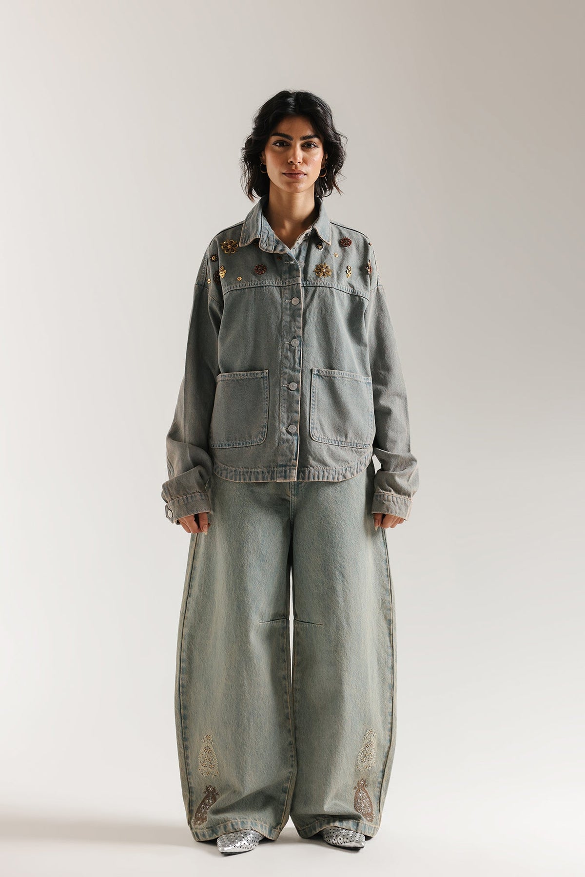 EMBROIDERED JEANS (E1026/101/636)