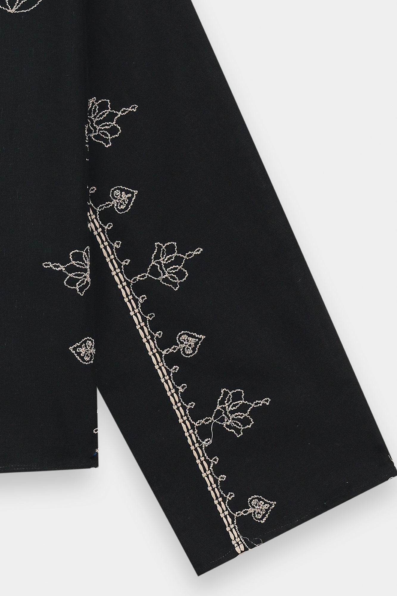 EMBROIDERED TOP (E1031/101/902)