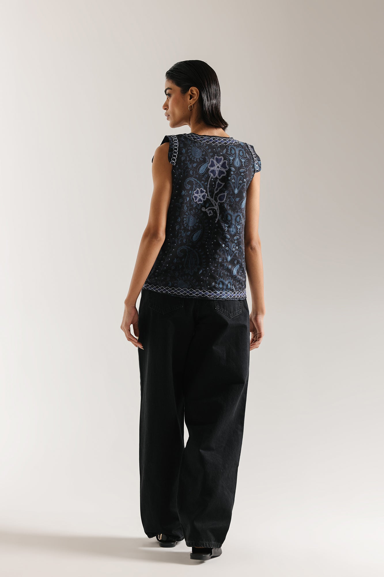 Embroidered Waistcoat (E1049/101/902)