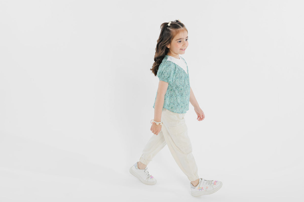 EMBROIDERED TOP (E1052/301/609)