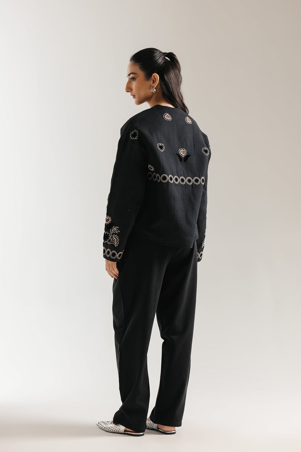 EMBROIDERED JACKET (E1053/101/902)