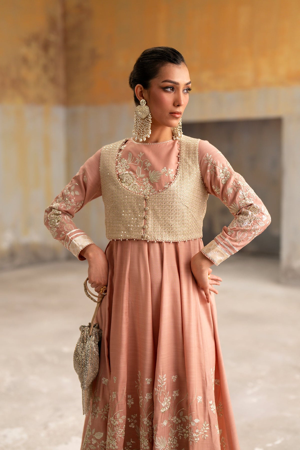 EMBROIDERED DRESS (E1053/104/326)
