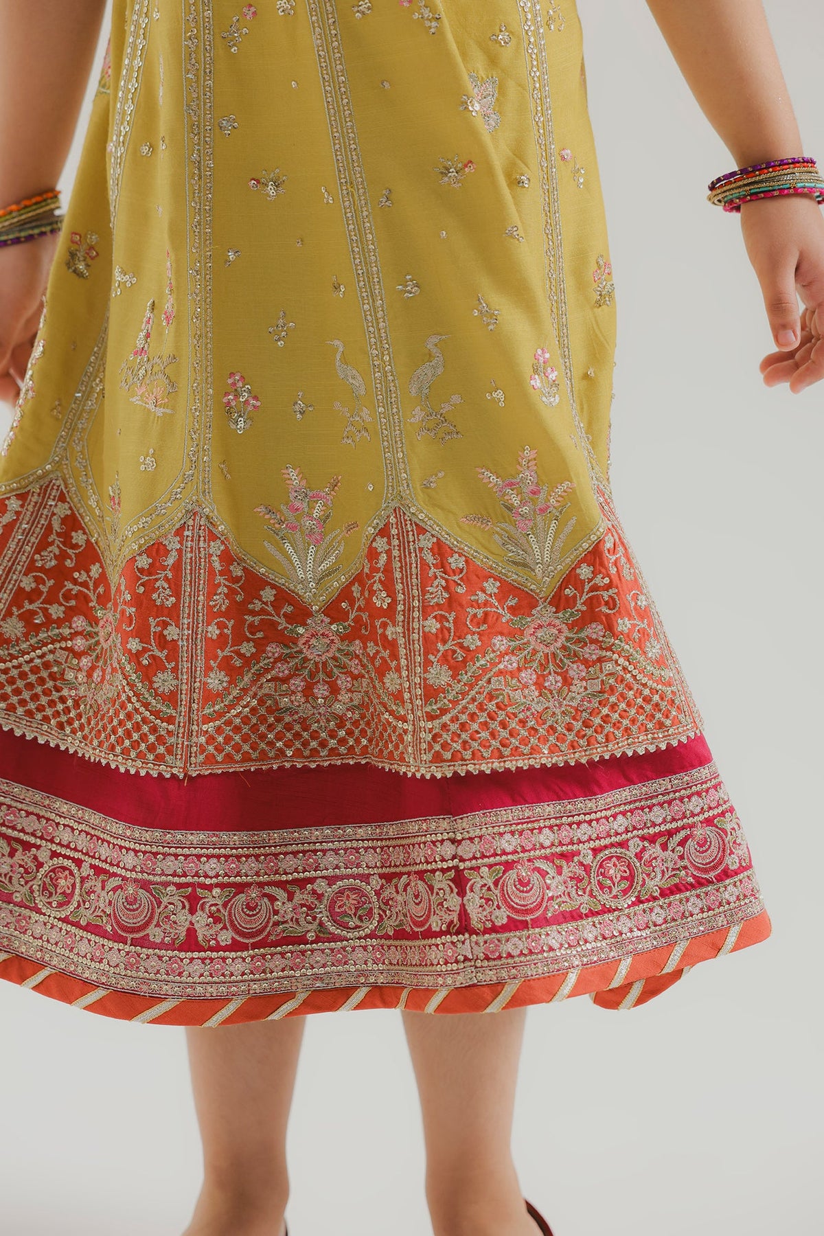 EMBROIDERED DRESS (E1057/404/124 E1057/304/124)