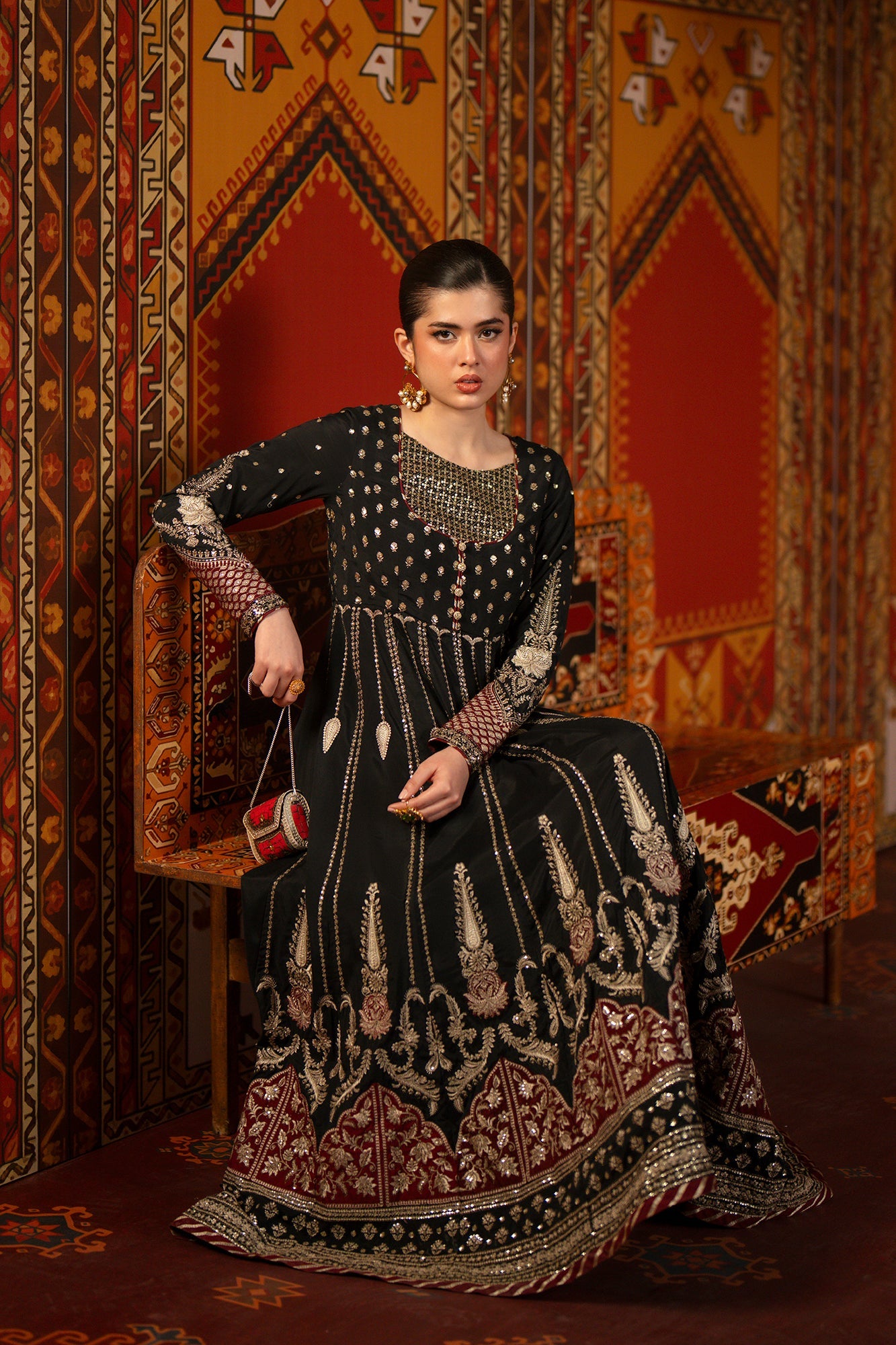 EMBROIDERED DRESS (E1067/104/902)