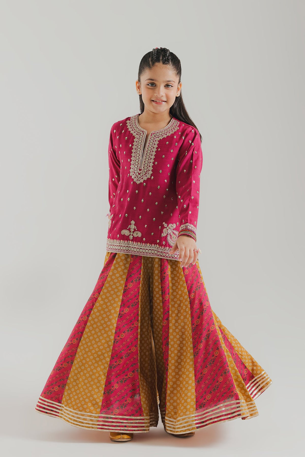 EMBROIDERED SUIT (E1068-404-406 E1068-304-406)