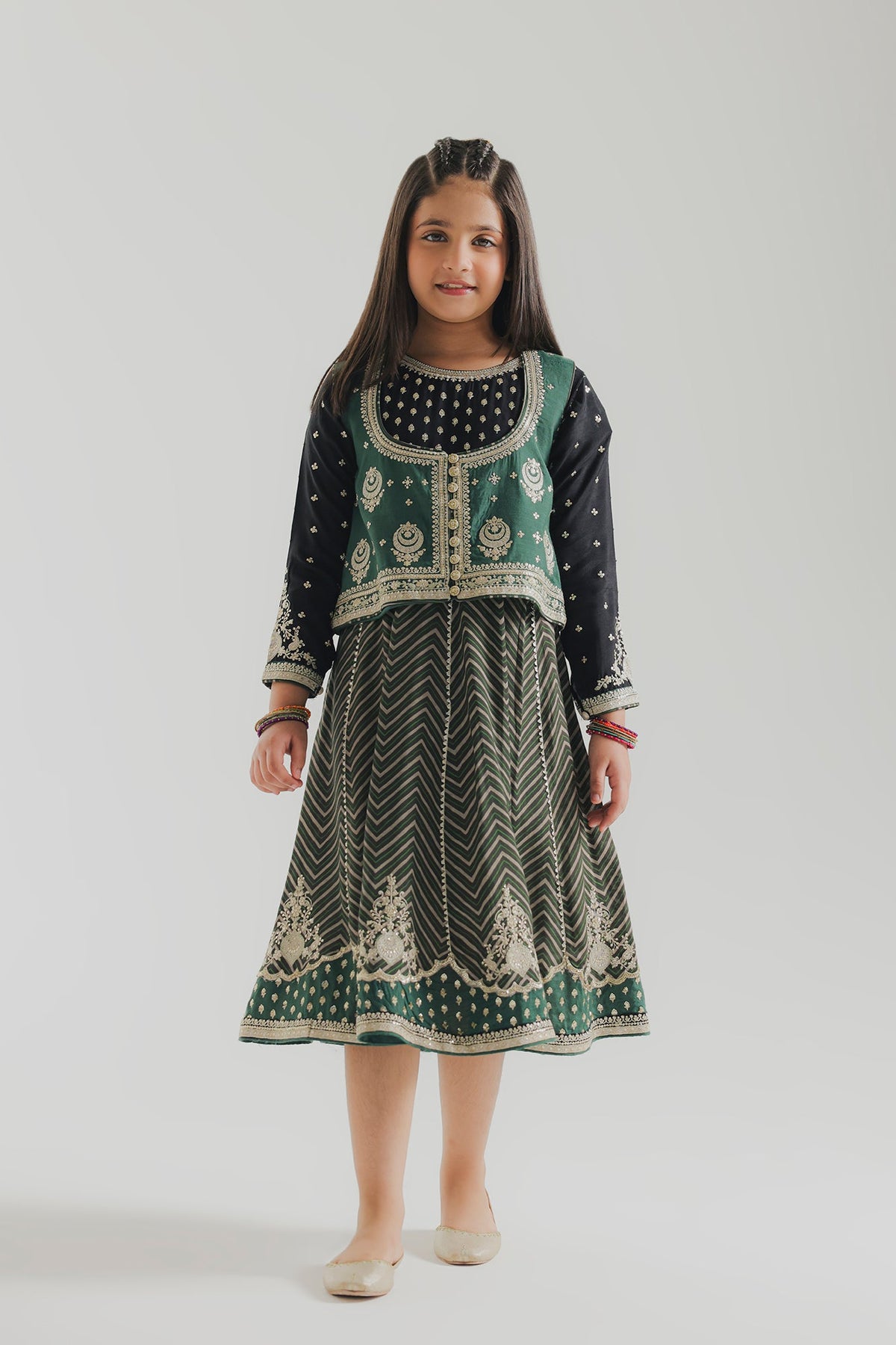 EMBROIDERED SUIT (E1069-404-707 E1069-304-707)