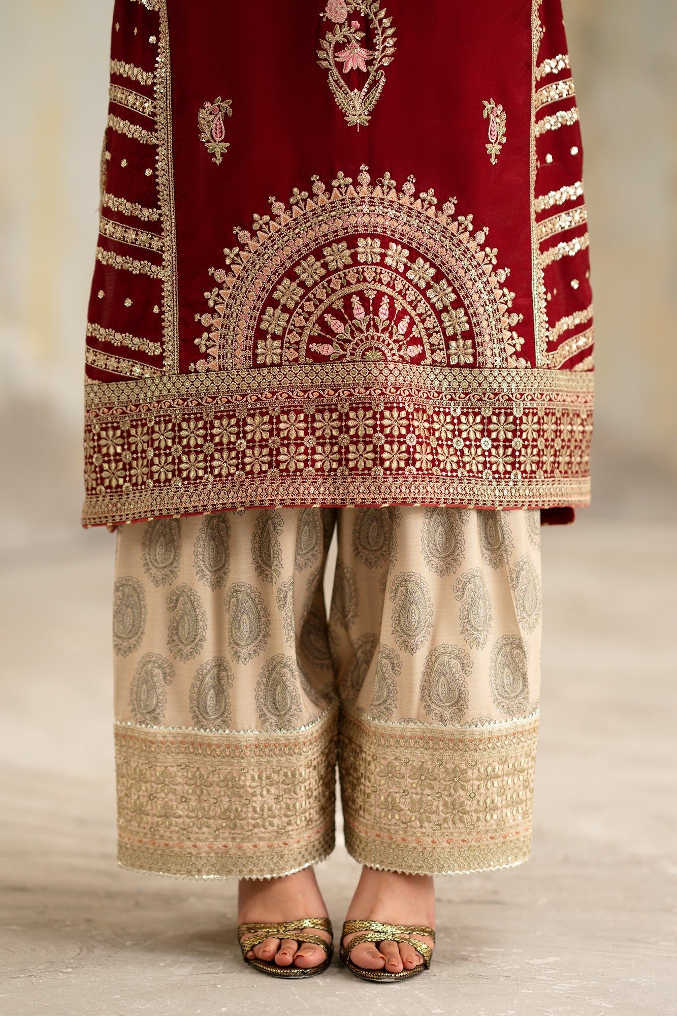 Embroidered Suit (E1070/104/305)