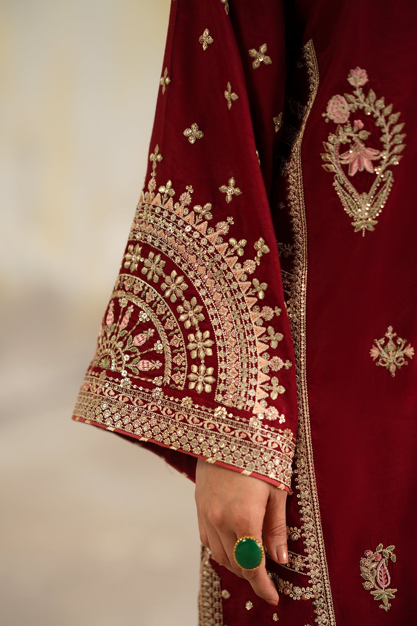 Embroidered Suit (E1070/104/305)