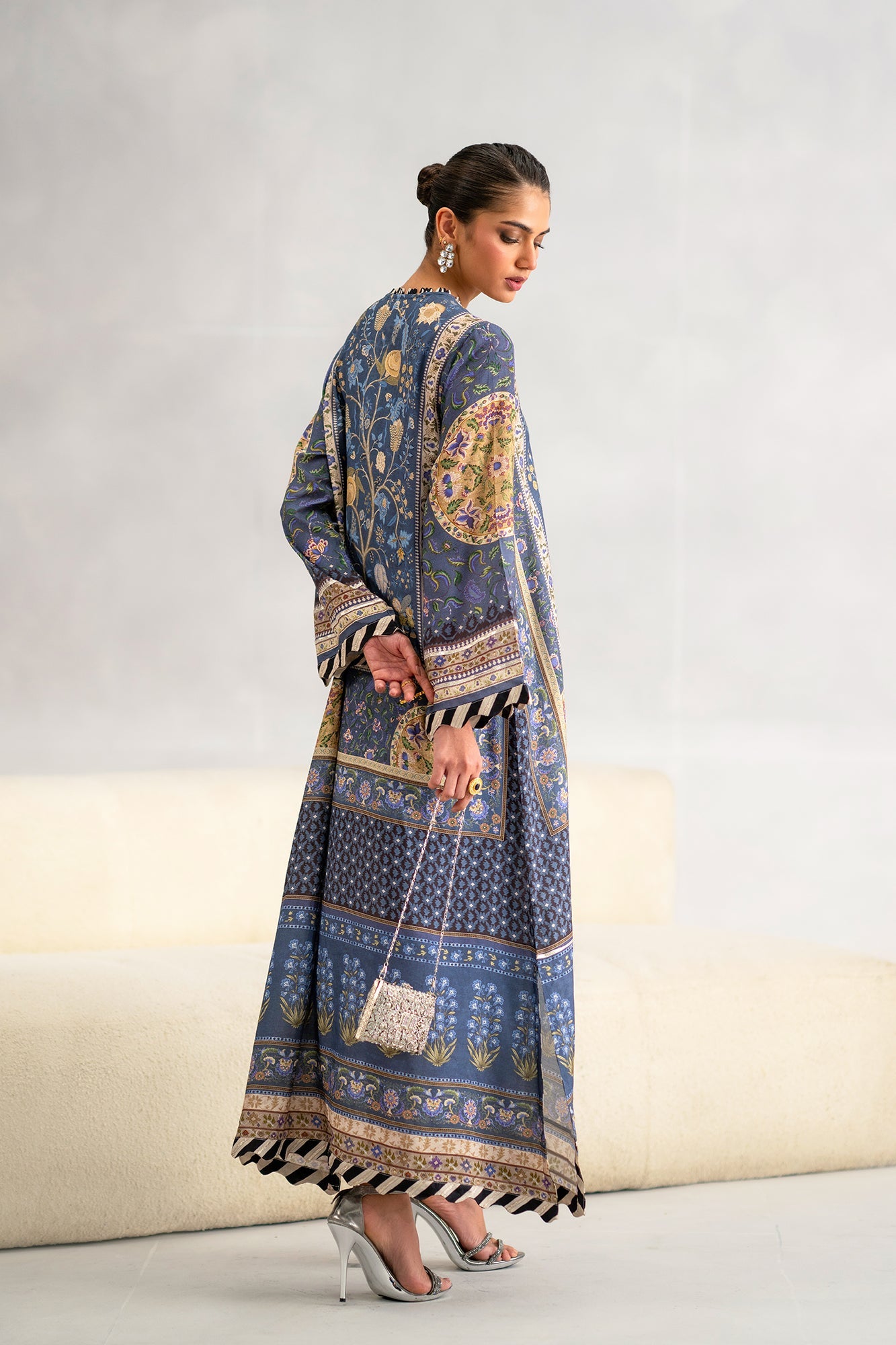 EMBROIDERED KAFTAN (E1073/104/510)