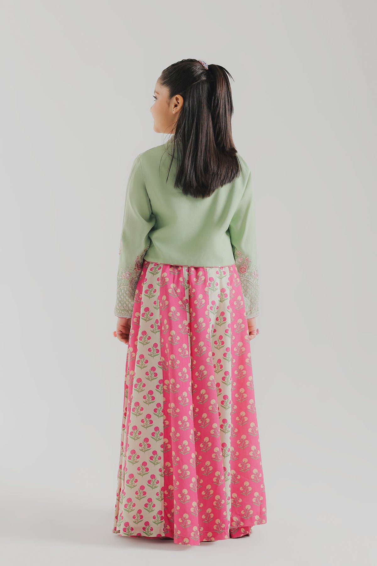 EMBROIDERED SUIT (E1074-404-130 E1074-304-130)