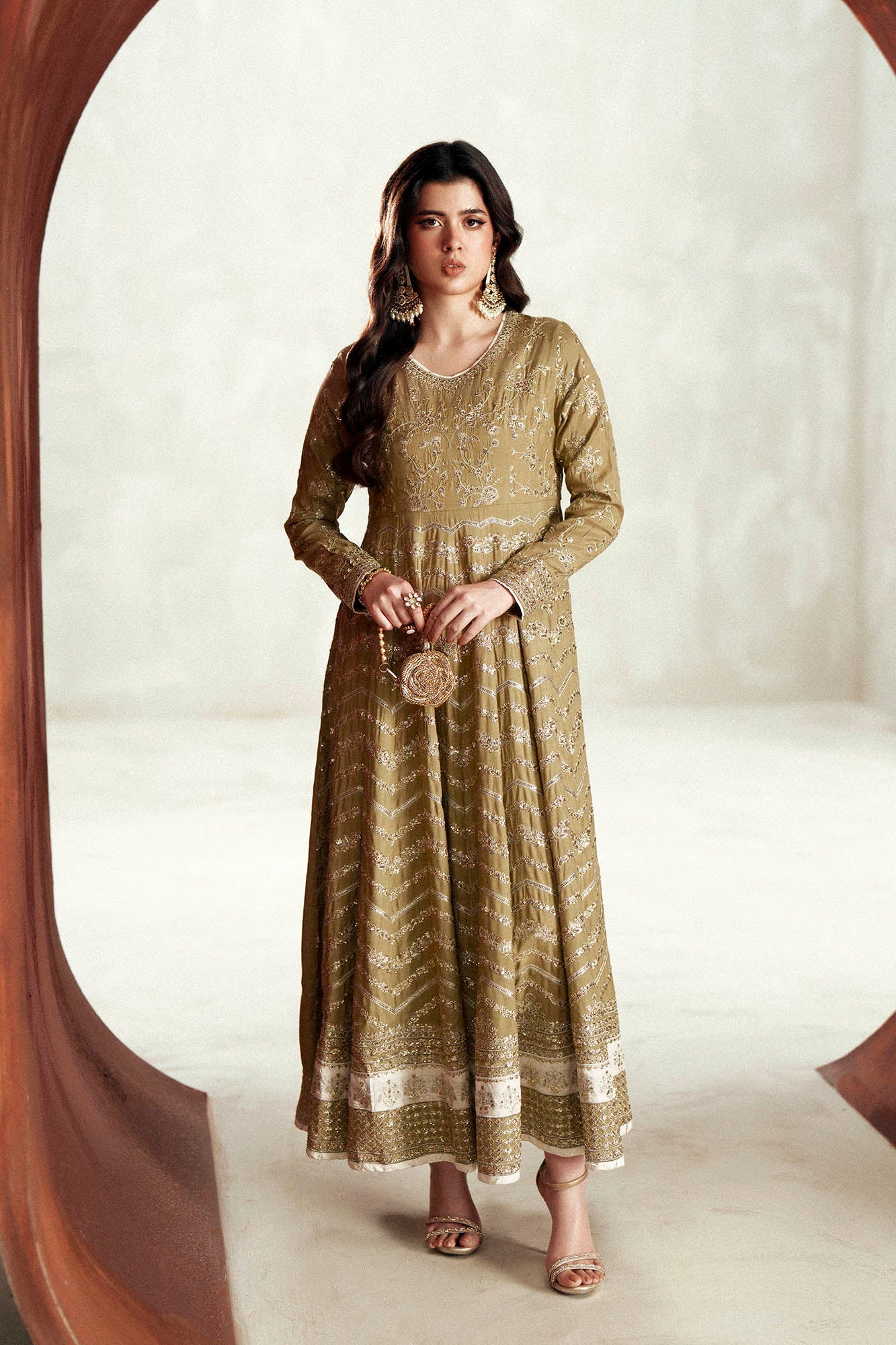 EMBROIDERED DRESS (E1079/104/121)