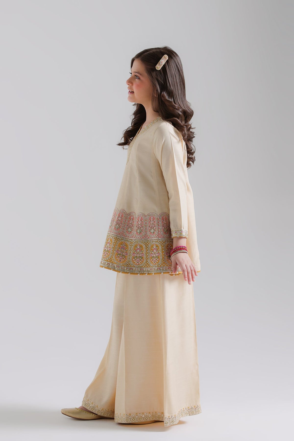 EMBROIDERED SUIT (E1083-404-004 E1083-304-004)