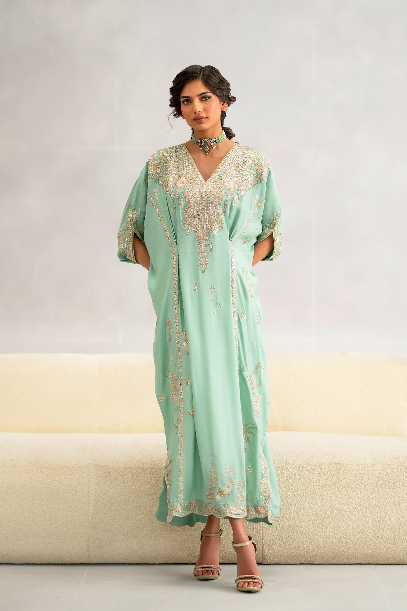 EMBROIDERED KAFTAN (E1087/104/718)