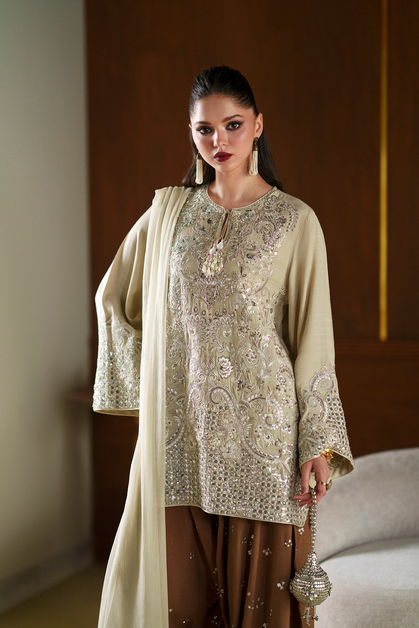 EMBROIDERED SUIT (E1089/104/227)
