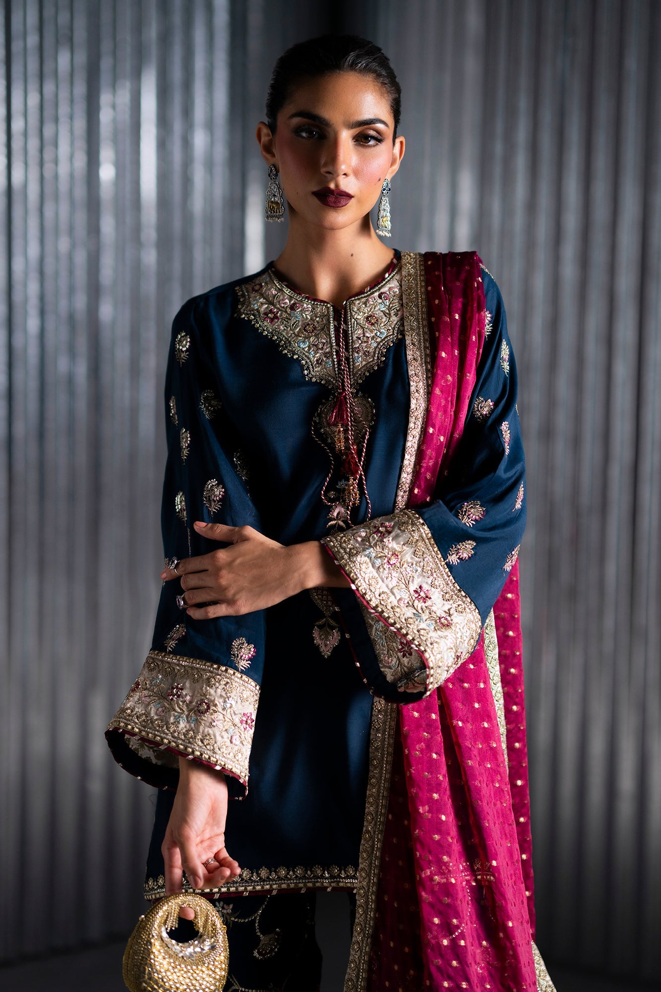 EMBROIDERED SUIT (E1095/104/622)