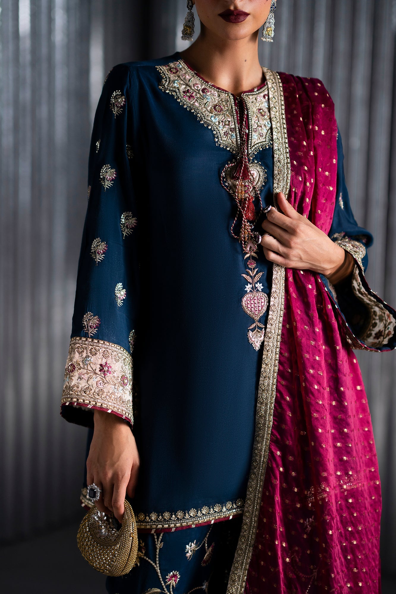 EMBROIDERED SUIT (E1095/104/622)
